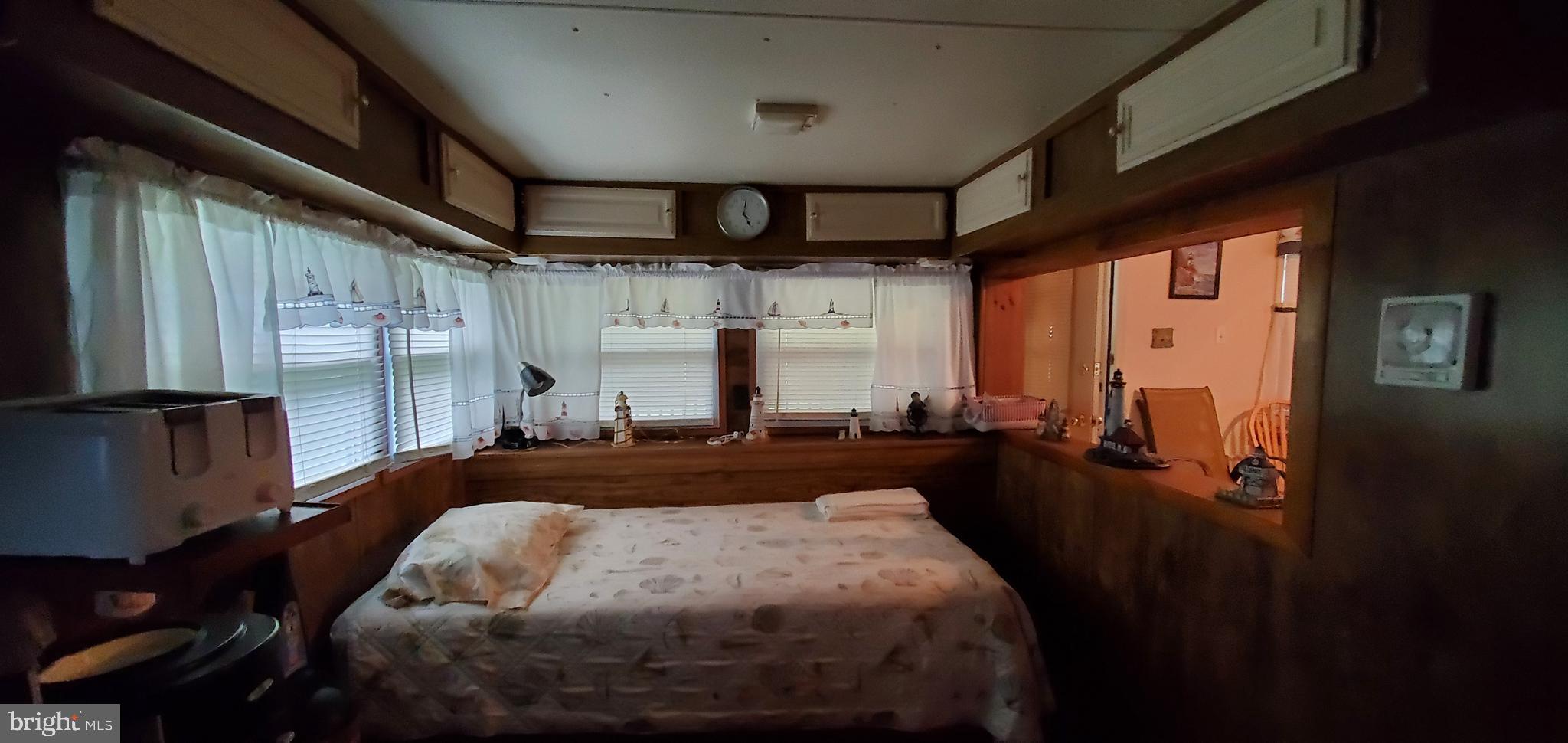 INDIAN ACRES - Residential