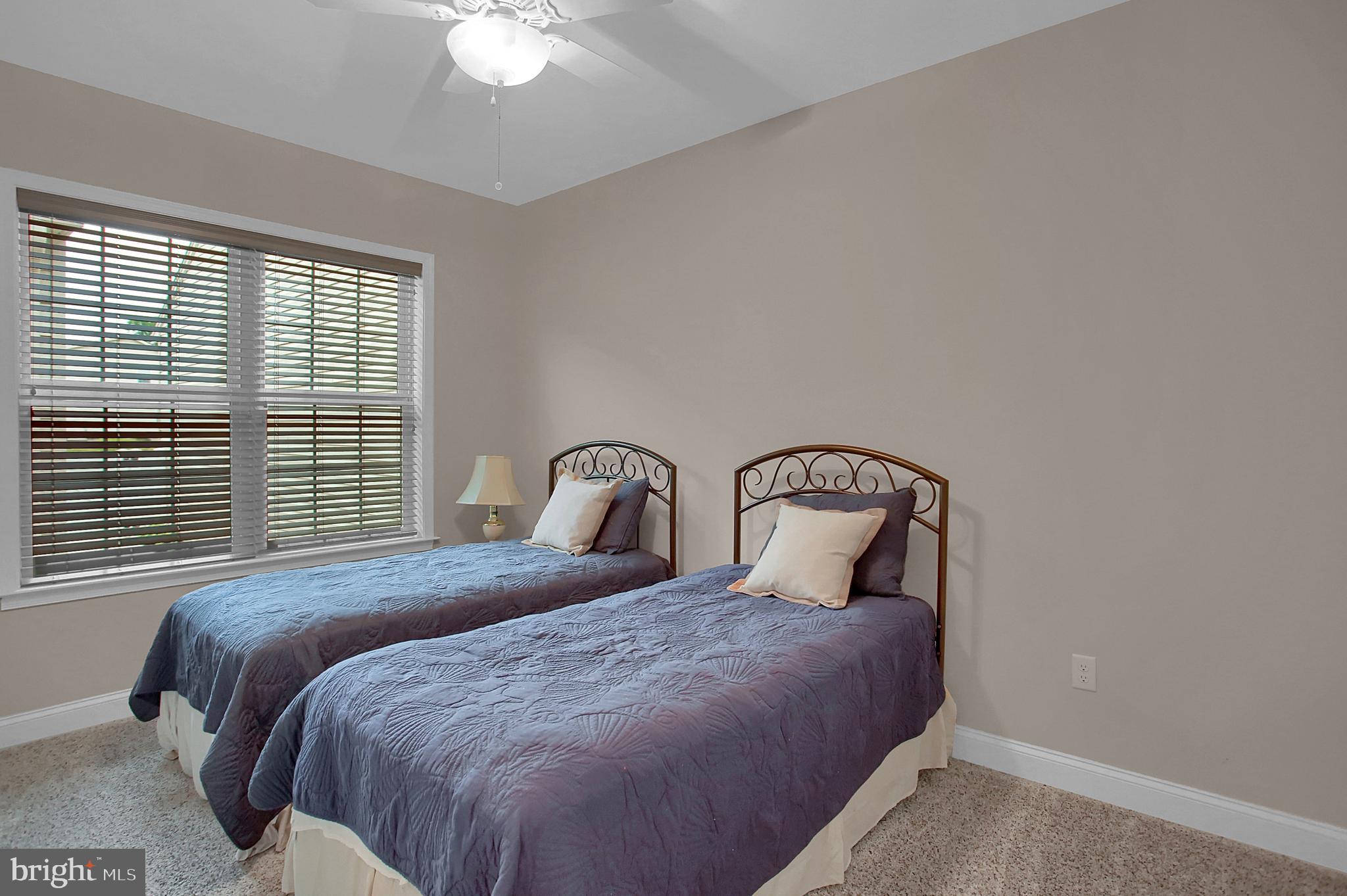 ARONDALE - Residential