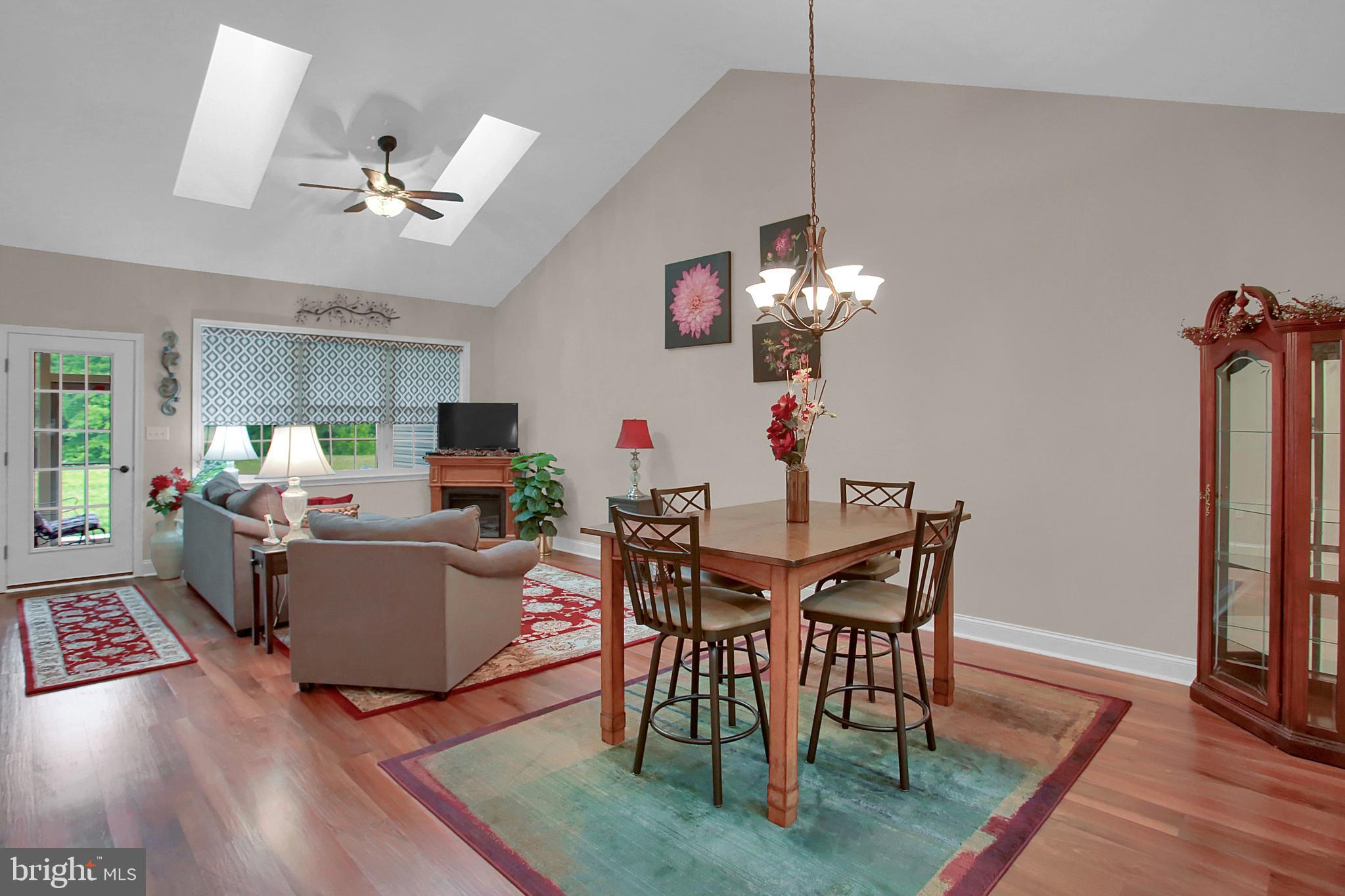 ARONDALE - Residential