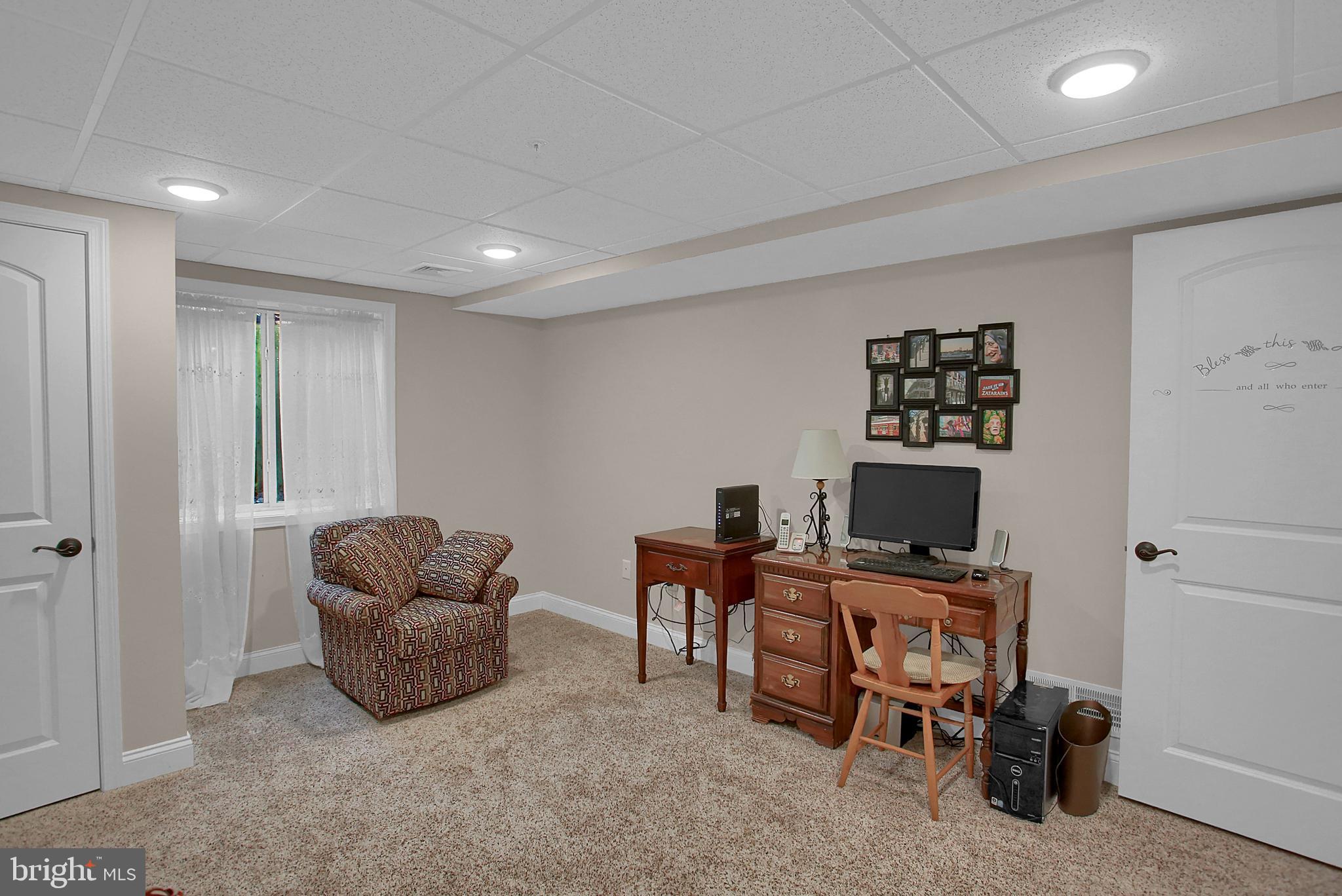 ARONDALE - Residential