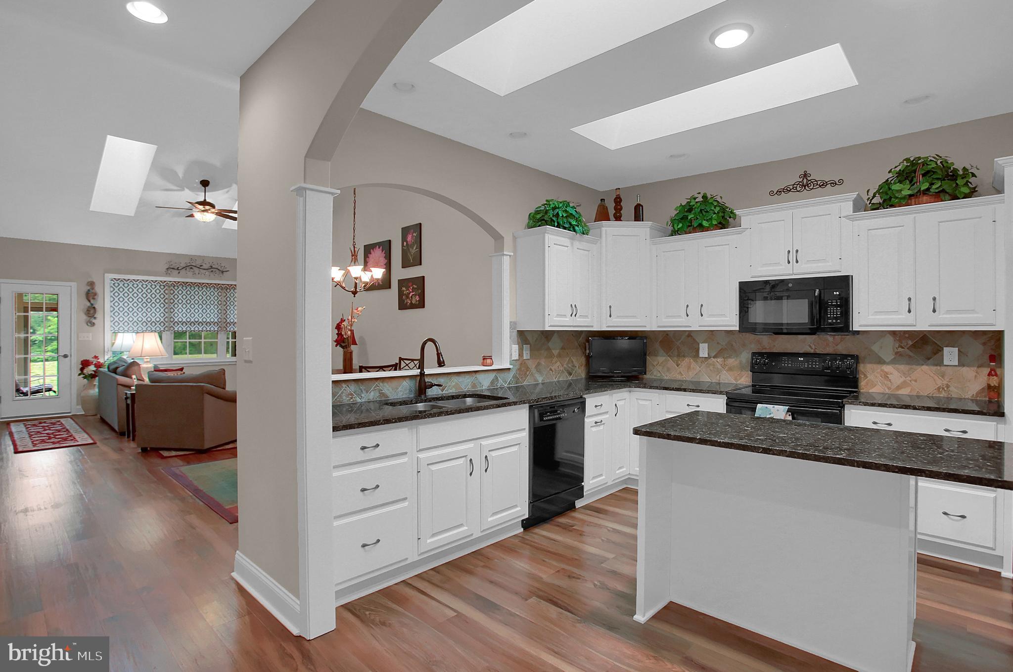 ARONDALE - Residential