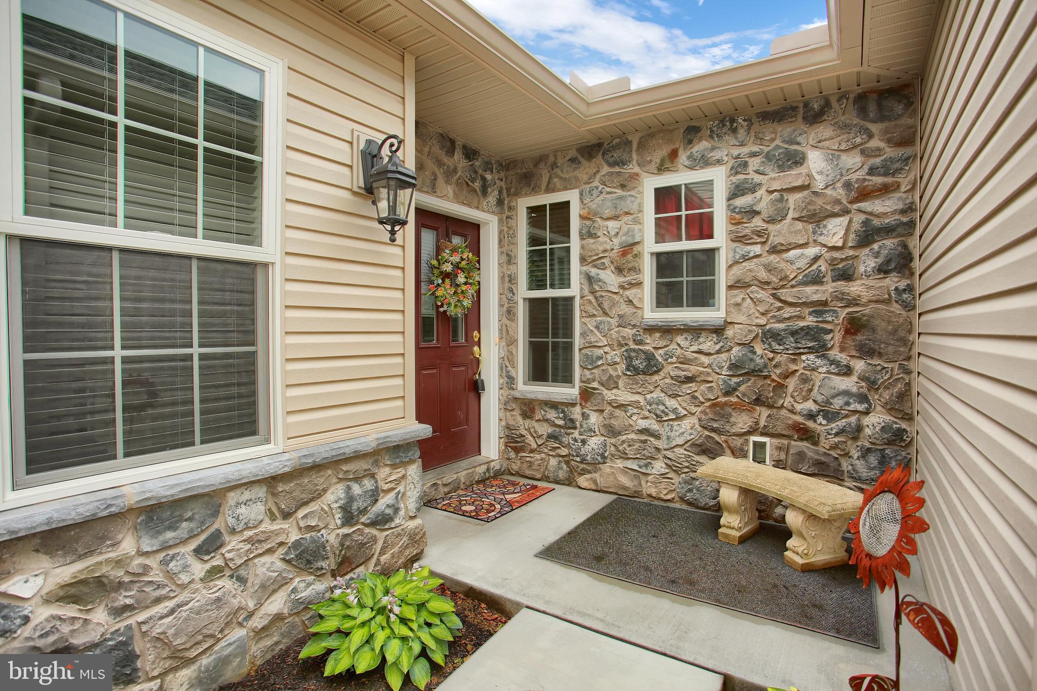 ARONDALE - Residential