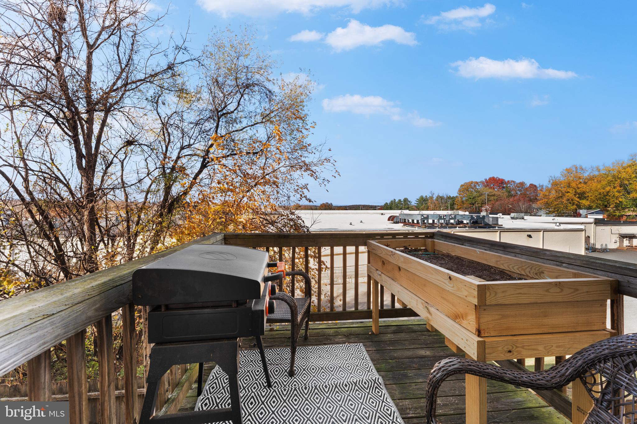 RED OAKS - Residential