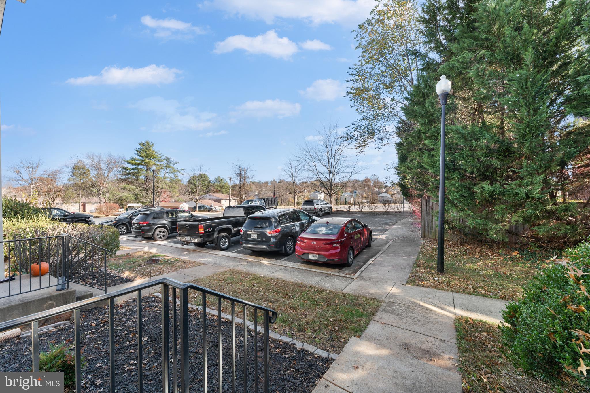 RED OAKS - Residential