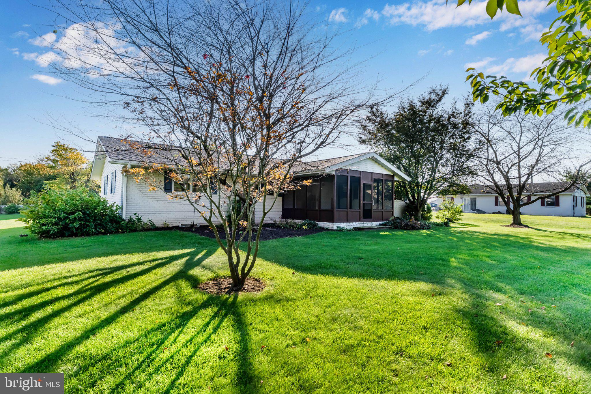 1495 LINMAR DRIVE