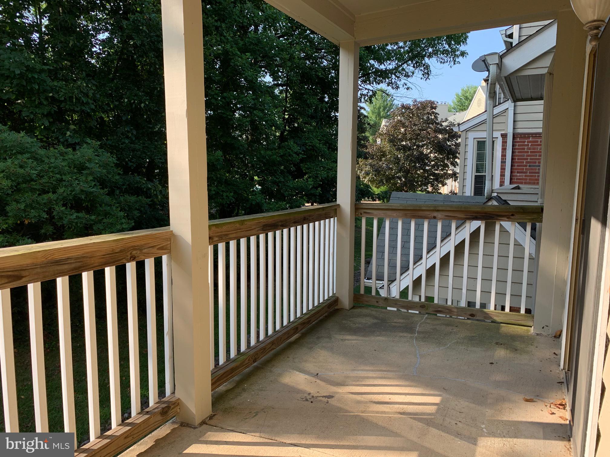 PENDERBROOK SQUARE CONDOMINIUMS - Residential Lease