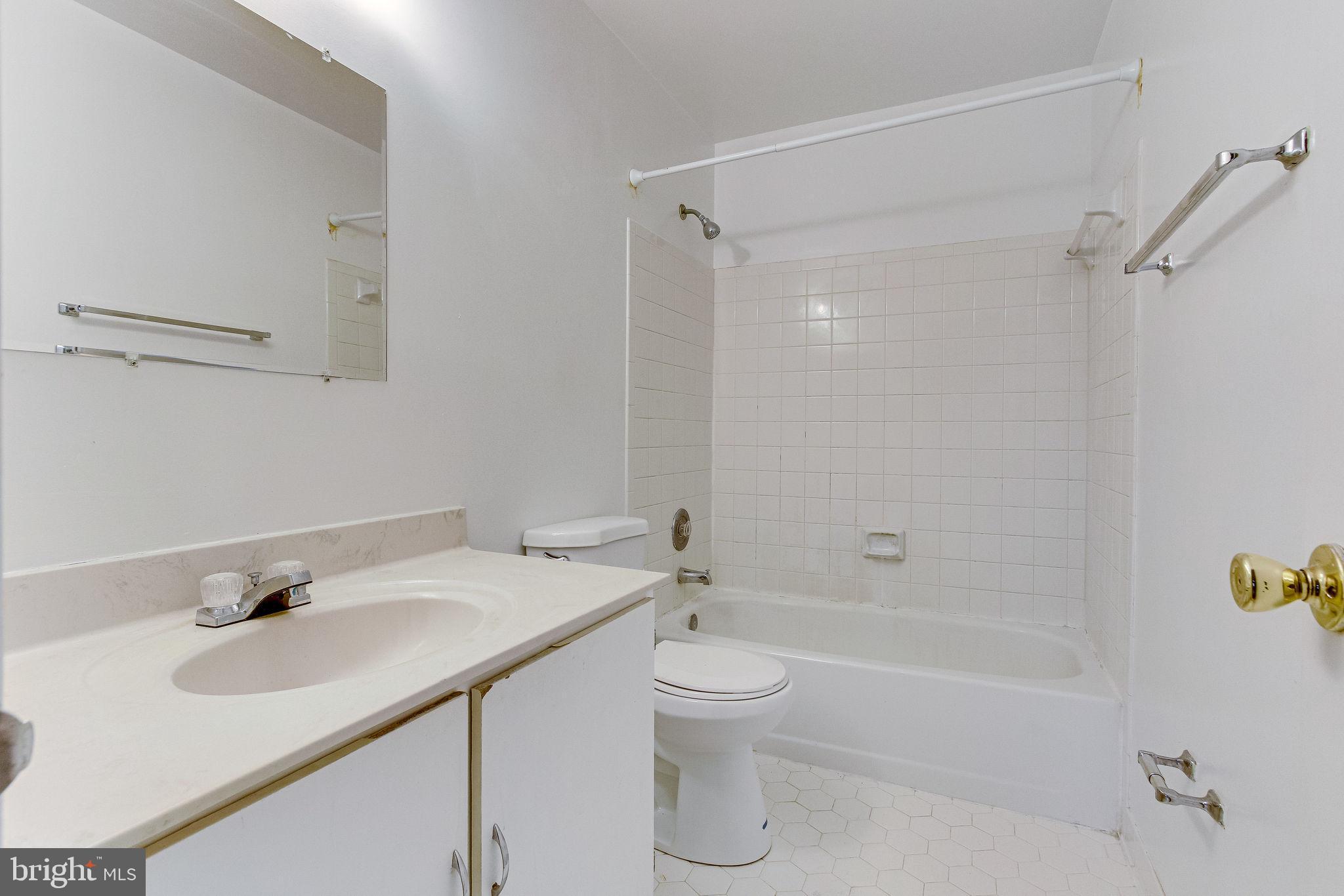 COUNTRYSIDE - Residential