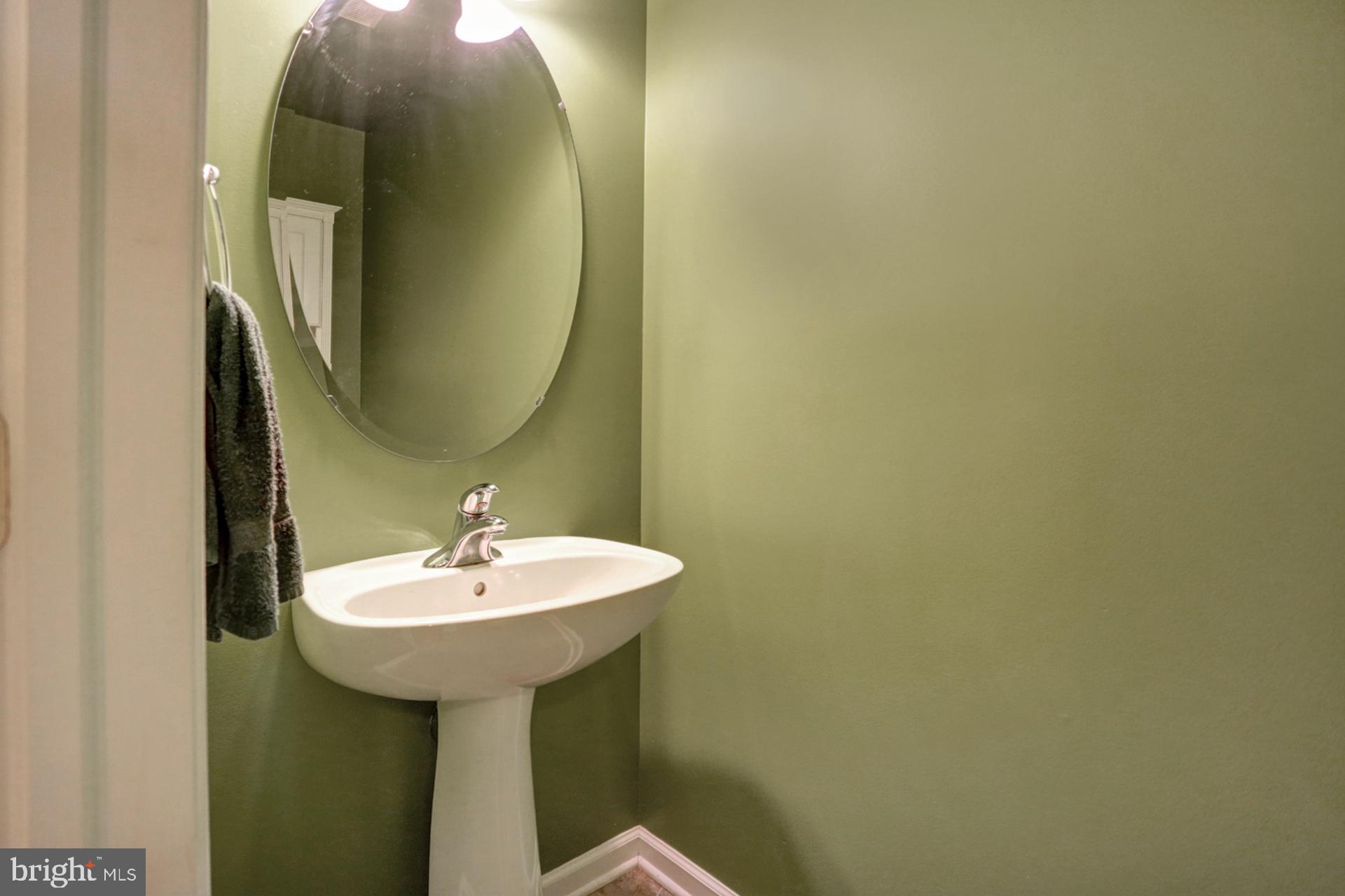 CREEKSIDE MANOR - Residential