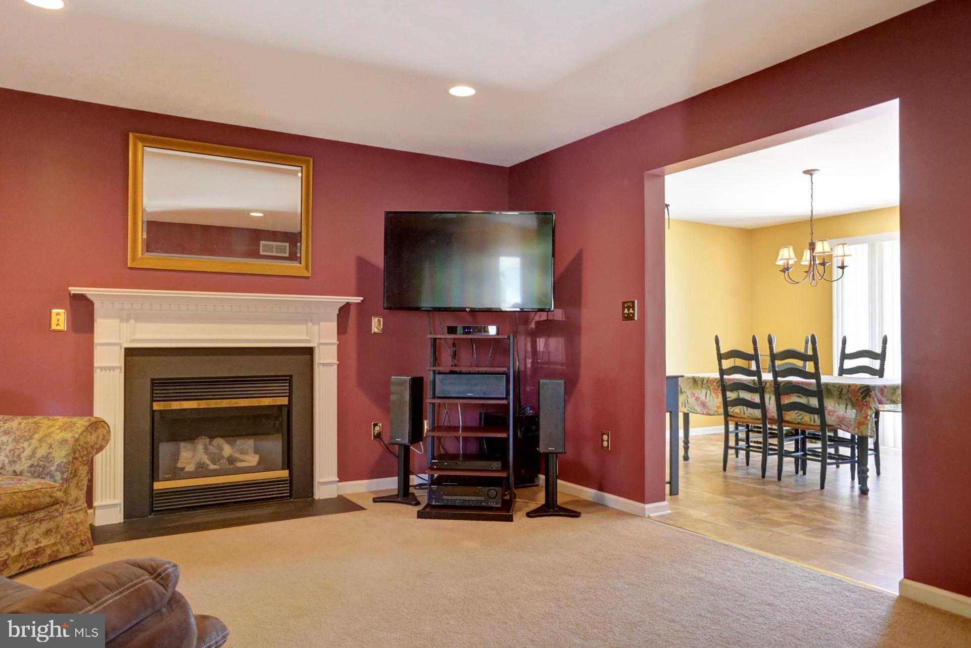 CREEKSIDE MANOR - Residential