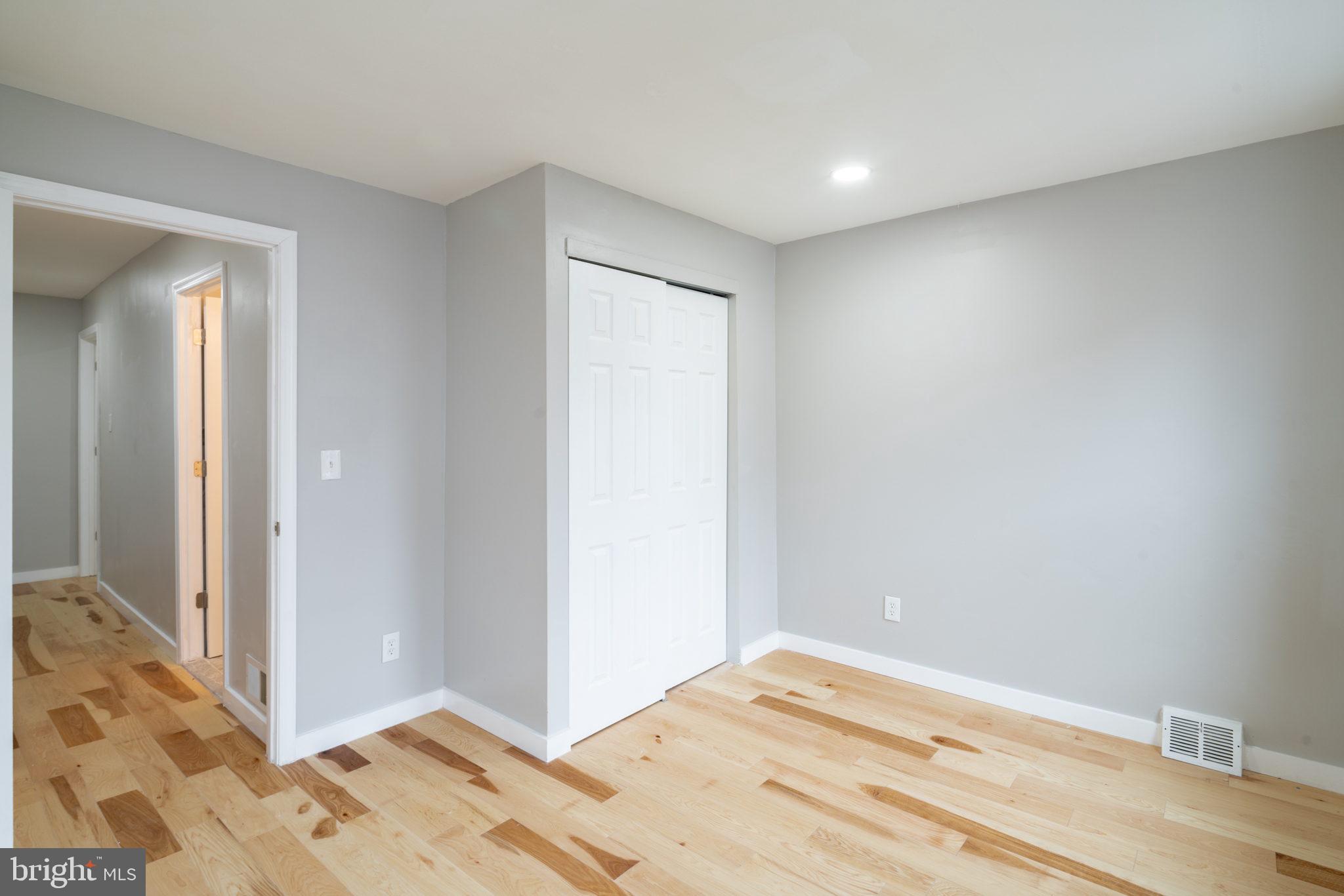 WHITMAN - Residential