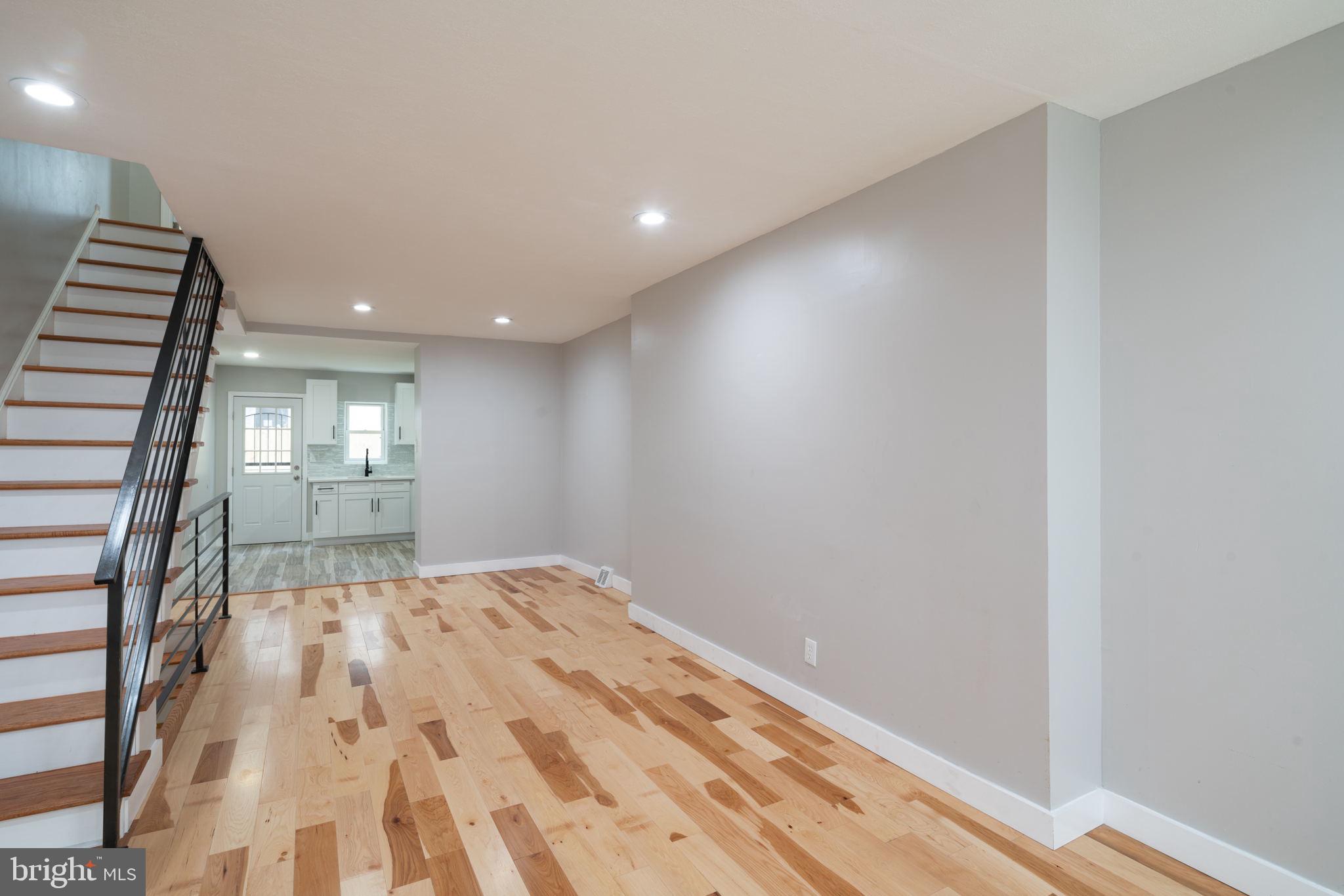 WHITMAN - Residential