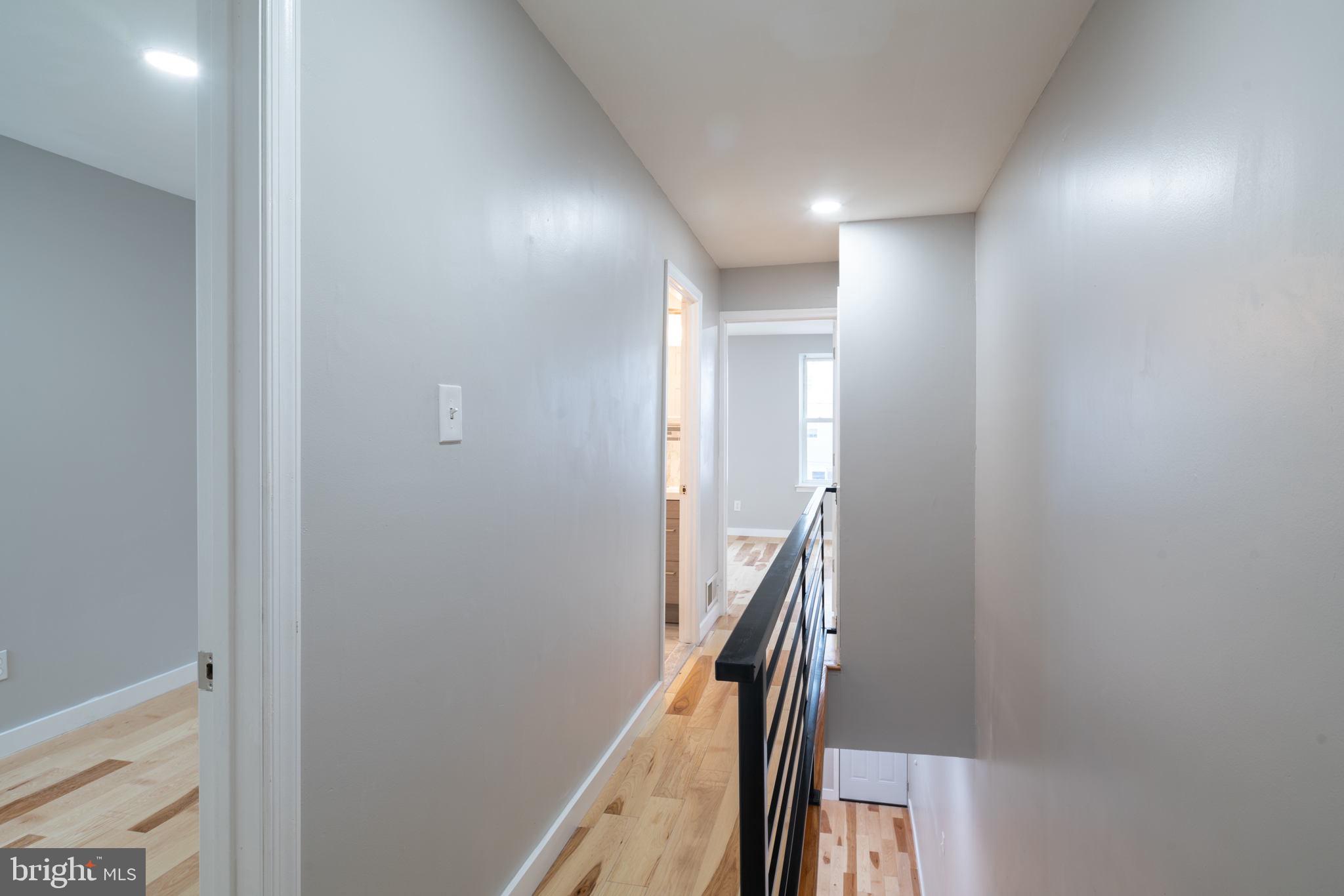 WHITMAN - Residential