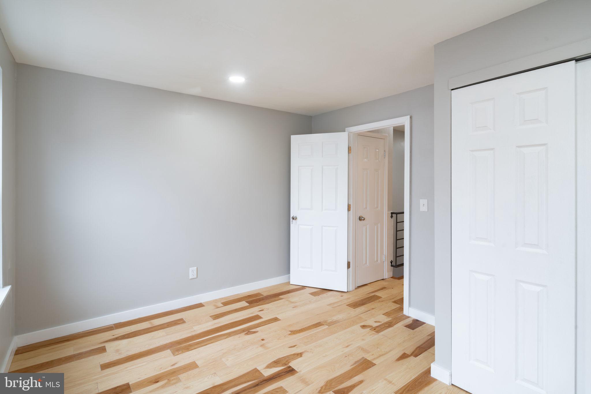 WHITMAN - Residential