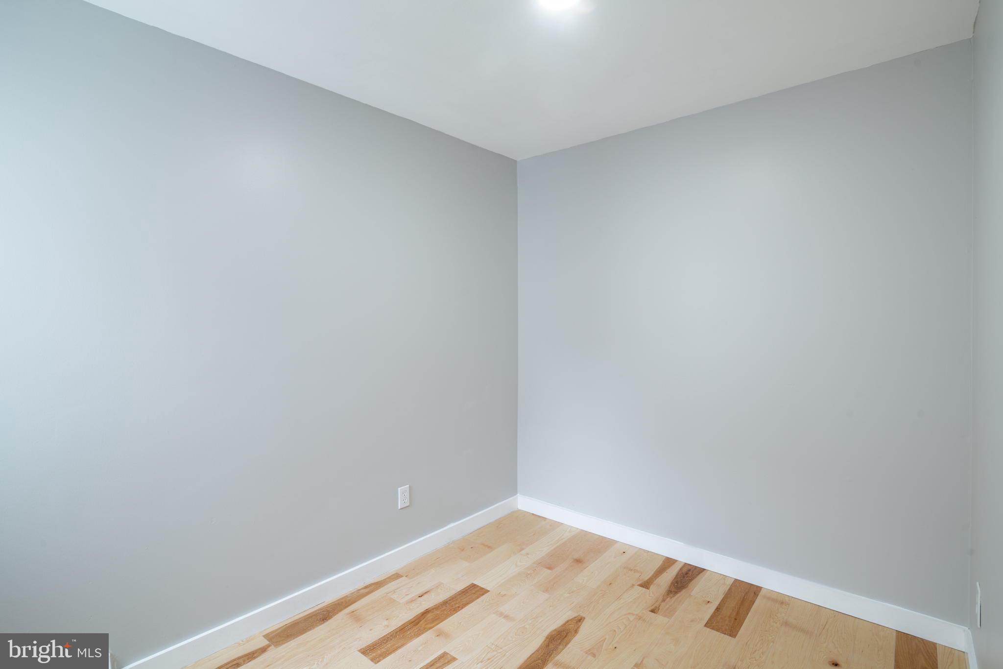 WHITMAN - Residential