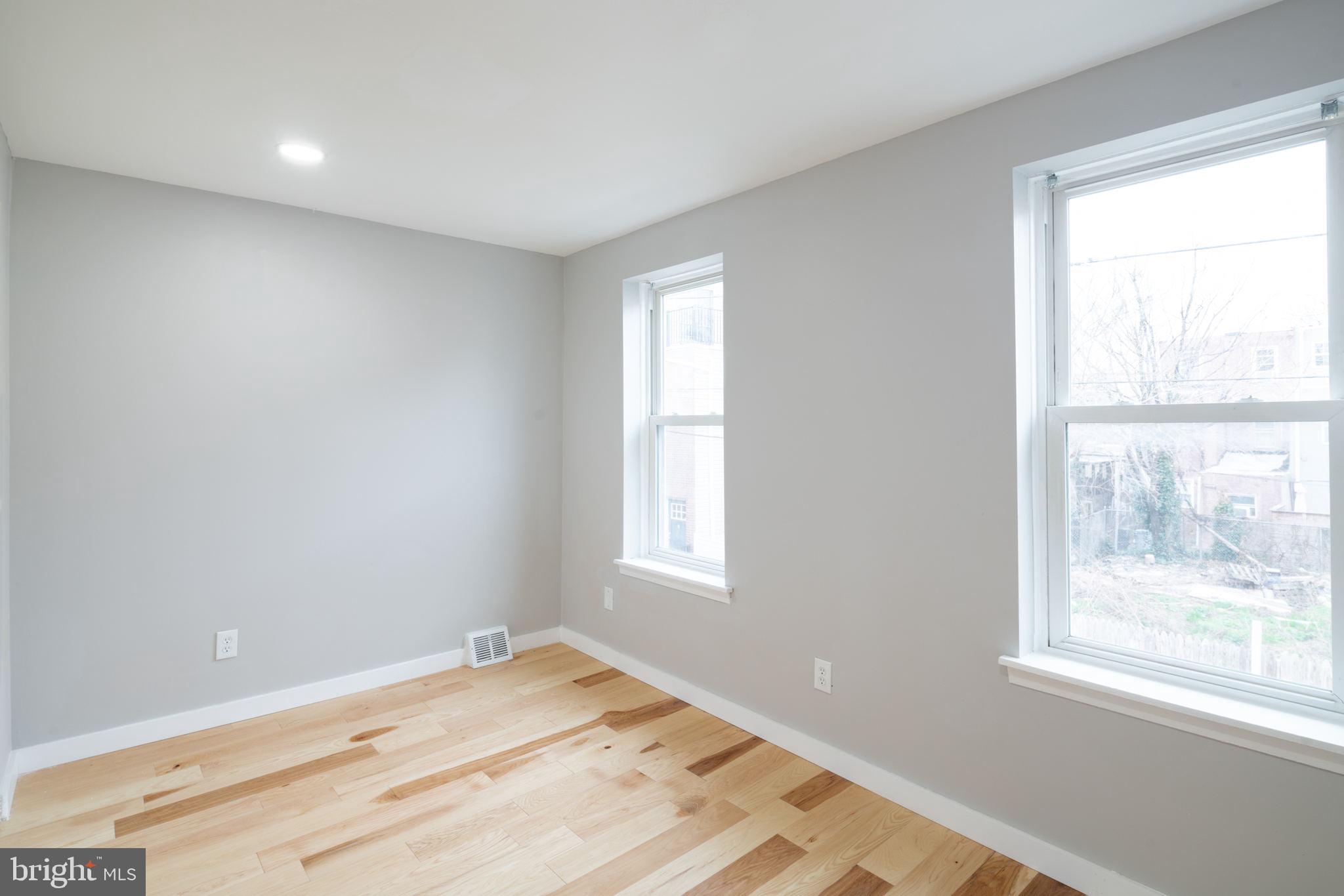 WHITMAN - Residential