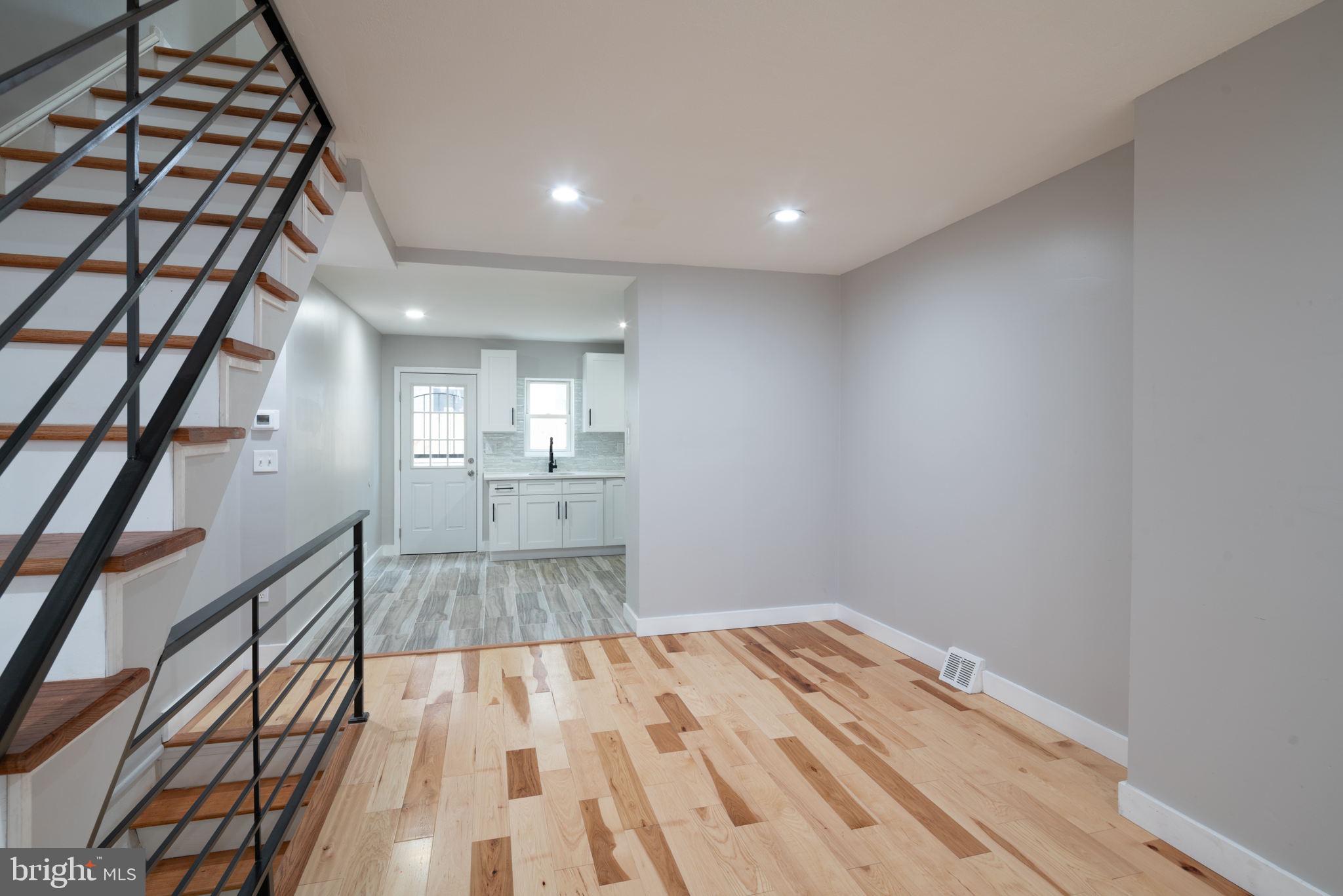 WHITMAN - Residential