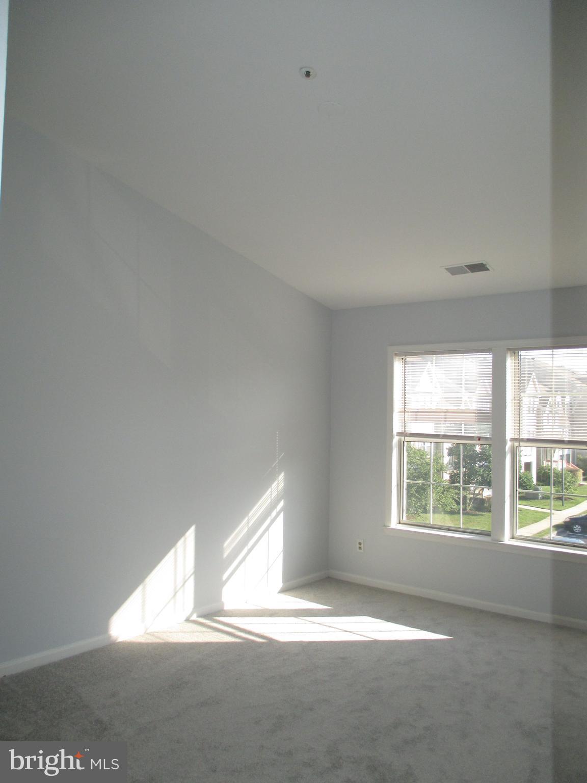 BRIDGEPORT CONDO PHASE 3 - Residential Lease