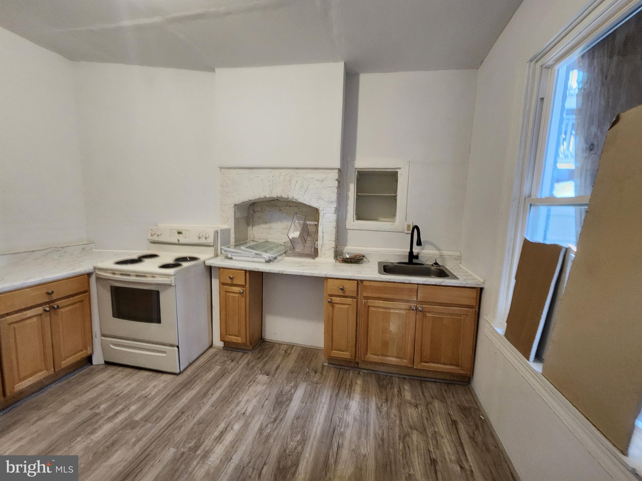 SANDTOWN-WINCHESTER - Residential