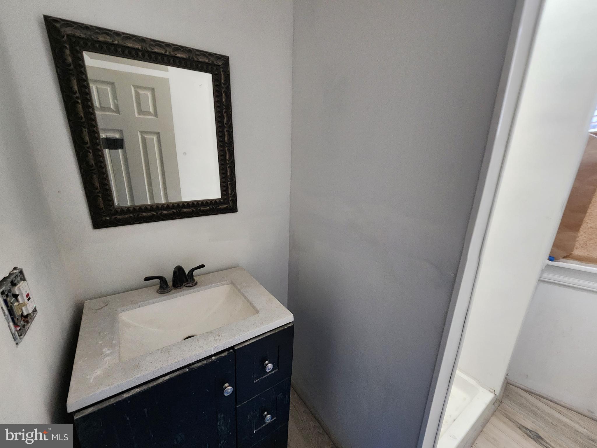 SANDTOWN-WINCHESTER - Residential