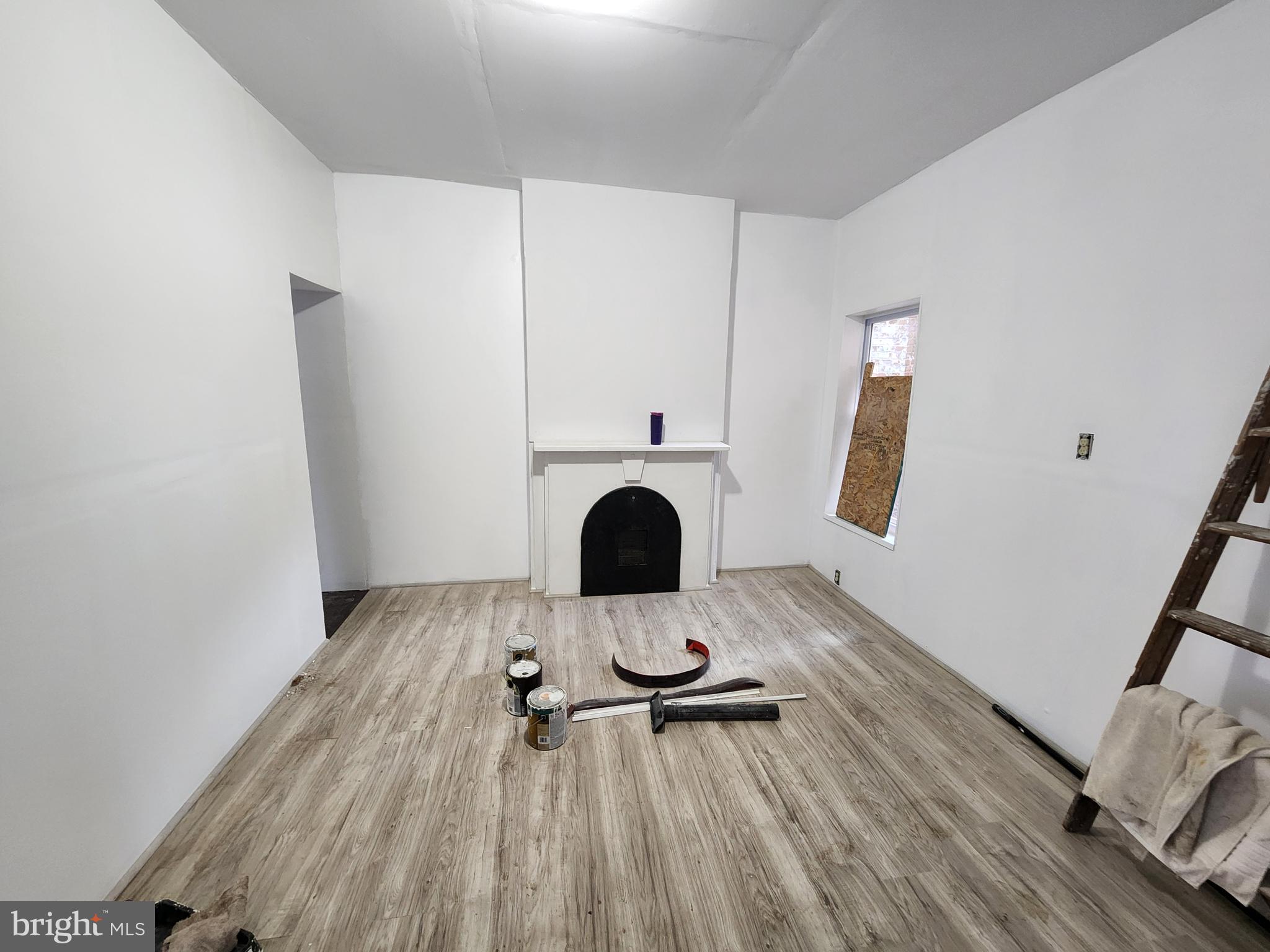 SANDTOWN-WINCHESTER - Residential