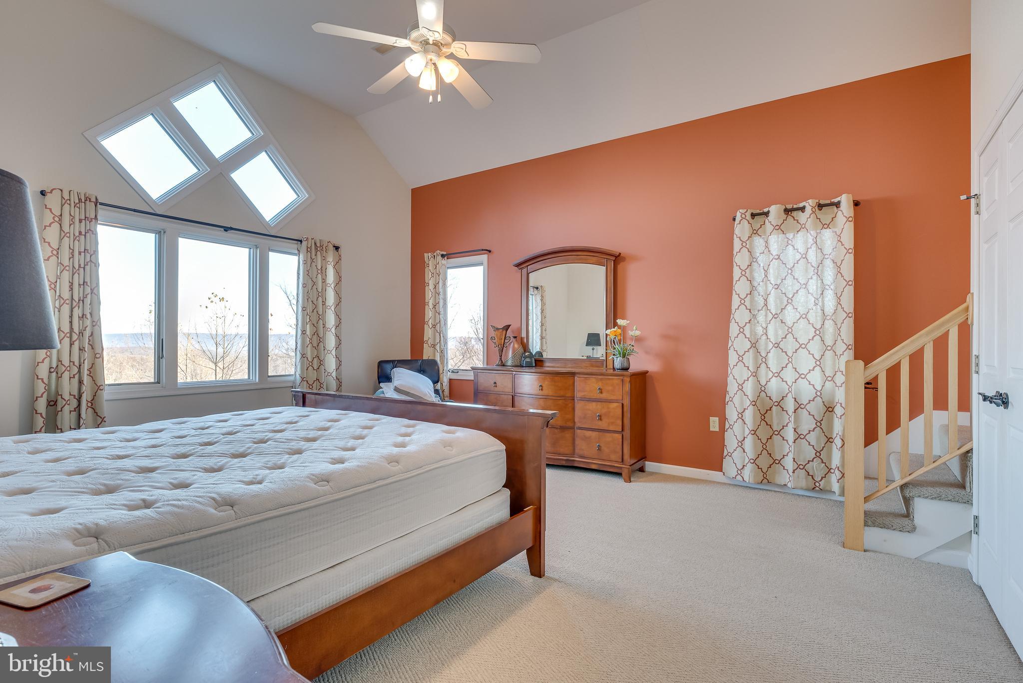 COOLFONT MOUNTAINSIDE - Residential