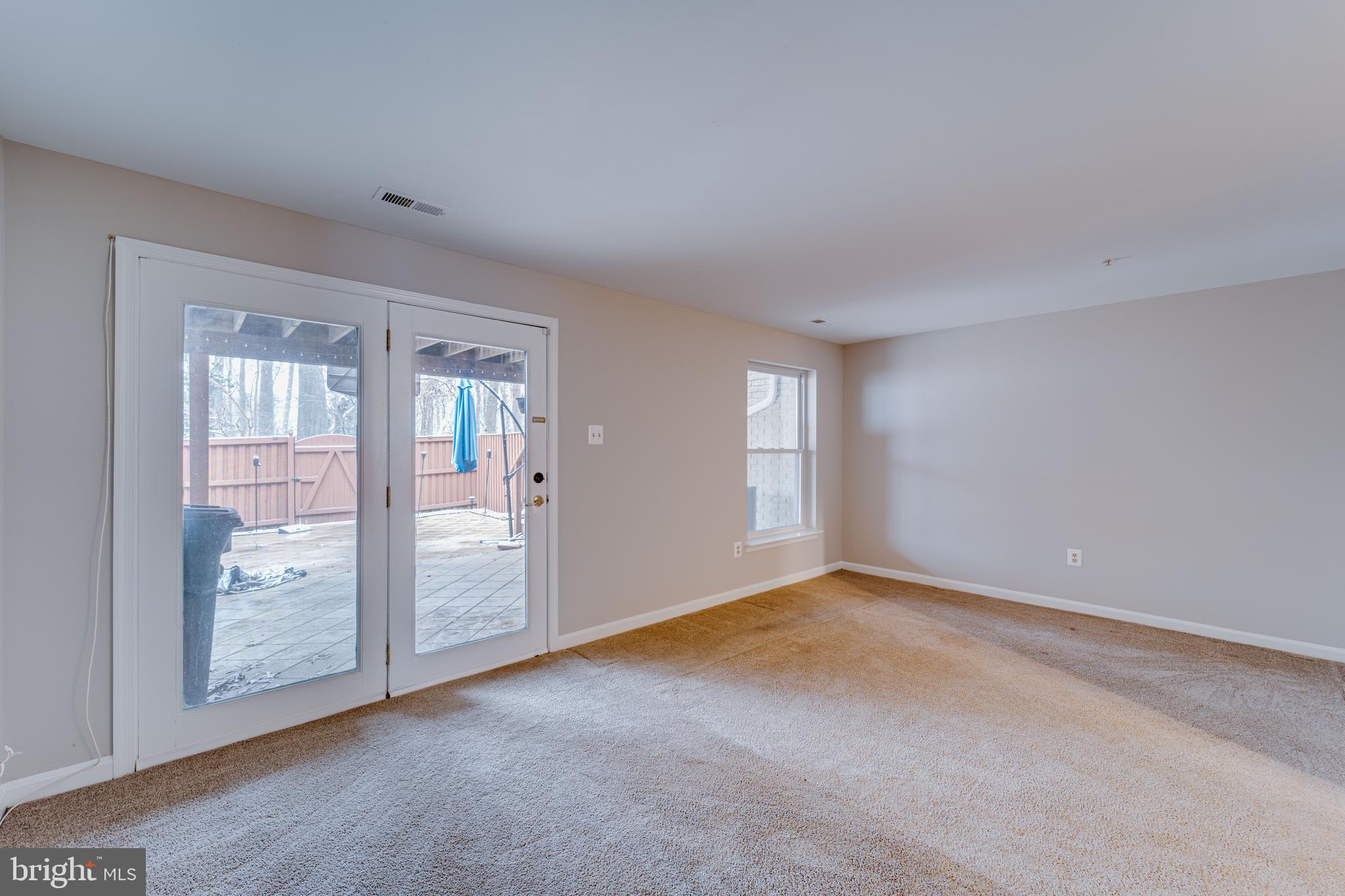 FOX CHASE - Residential