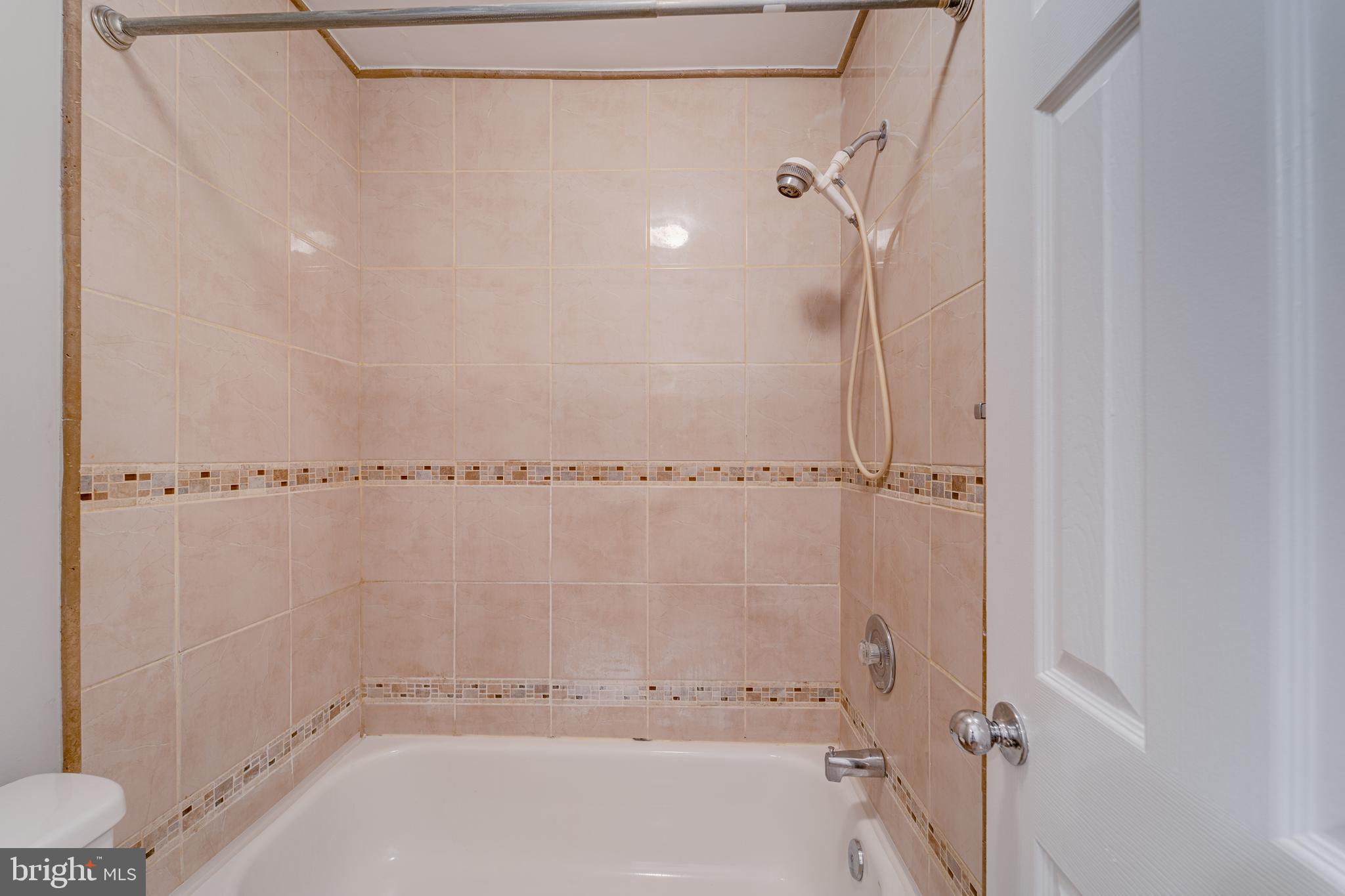 FOX CHASE - Residential