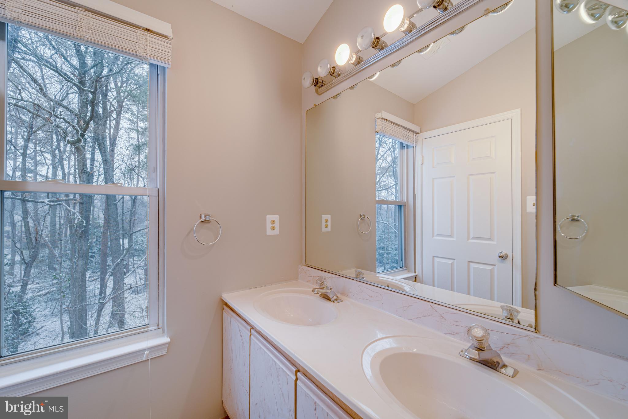 FOX CHASE - Residential