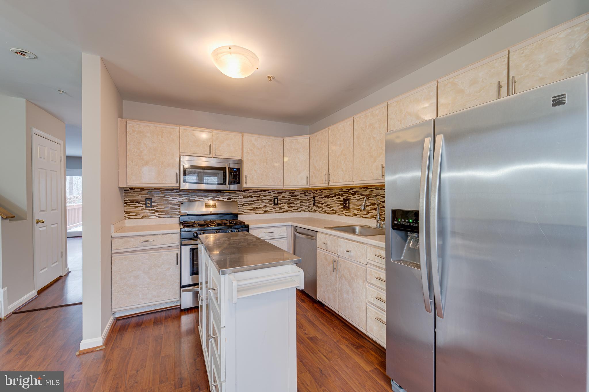 FOX CHASE - Residential