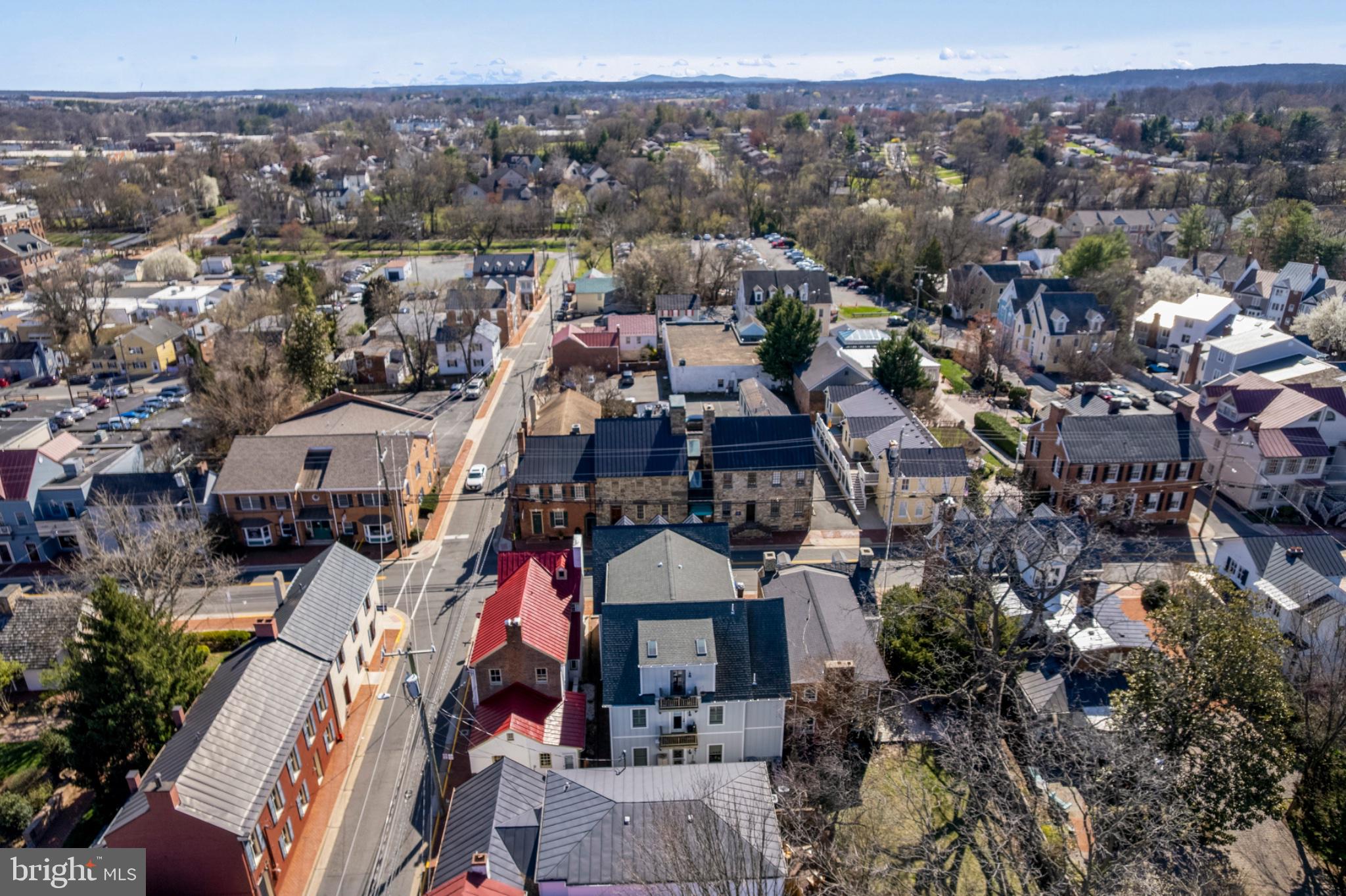 104 LOUDOUN STREET SW
