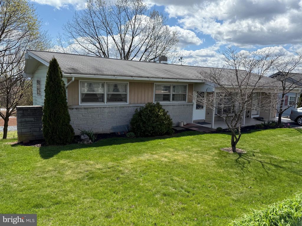 Photo of 930 Groff Avenue, ELIZABETHTOWN, PA 17022 (MLS # PALA2067776)