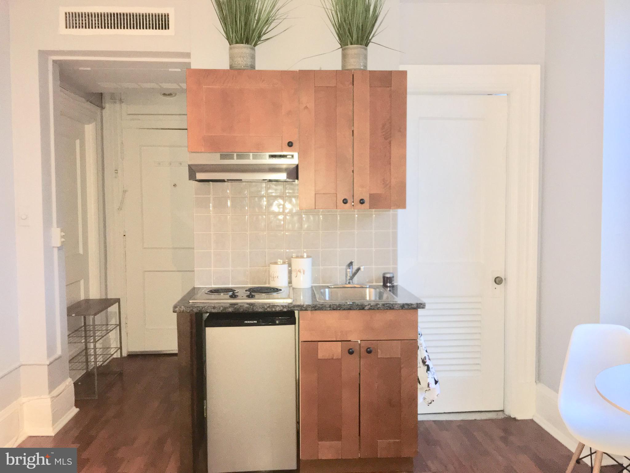 WASHINGTON SQ - Residential Lease
