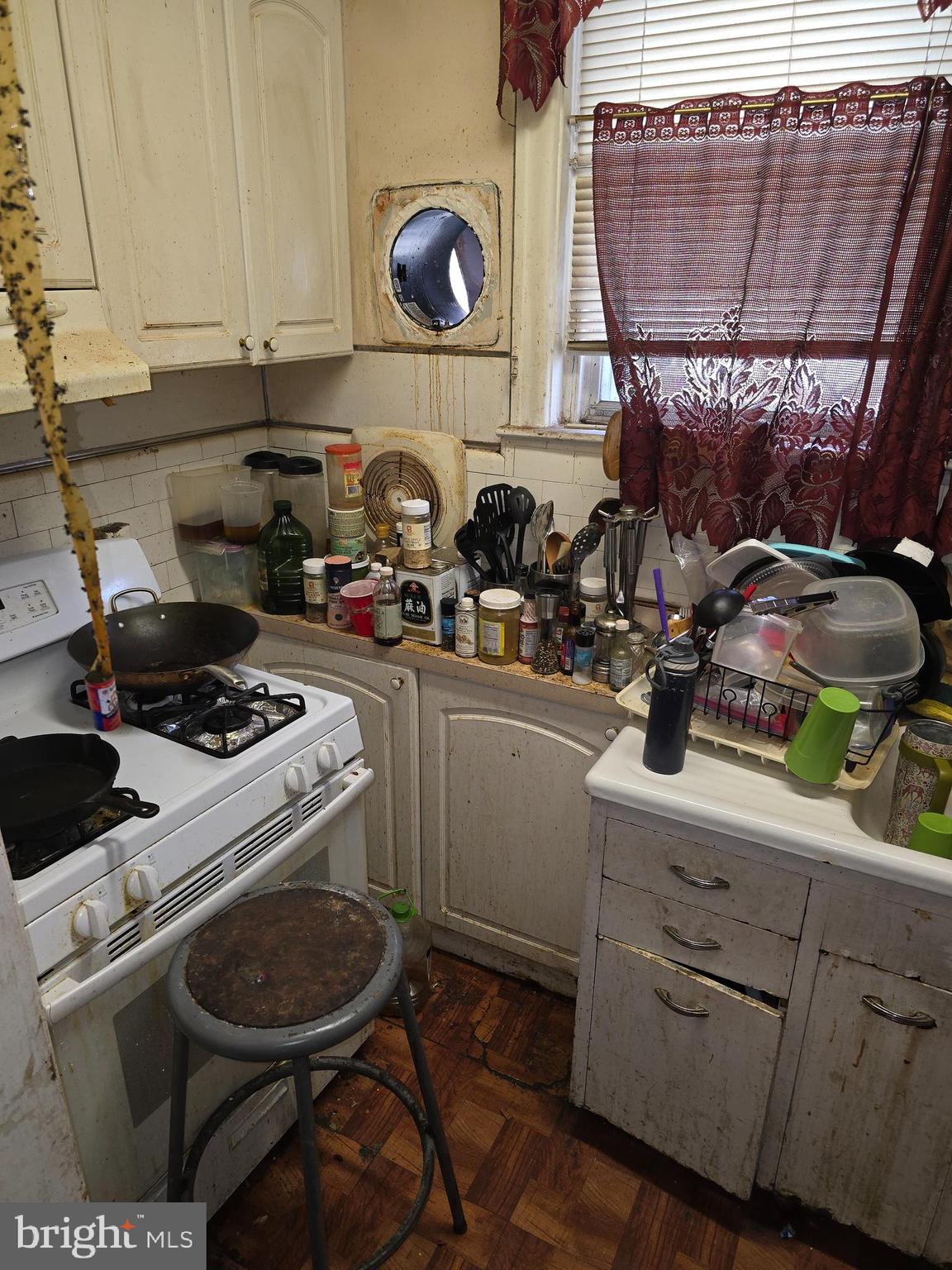 PHILADELPHIA - Residential