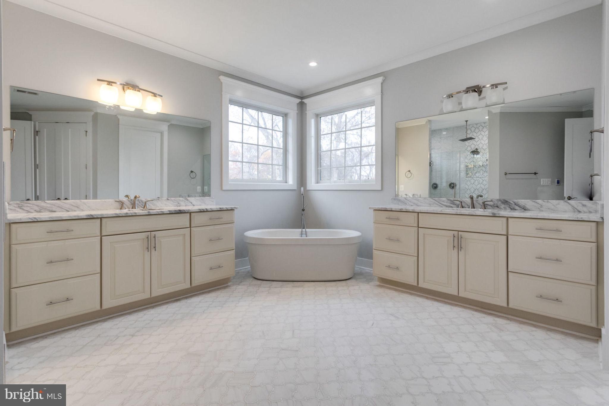 PROVIDENCE FOREST - Residential