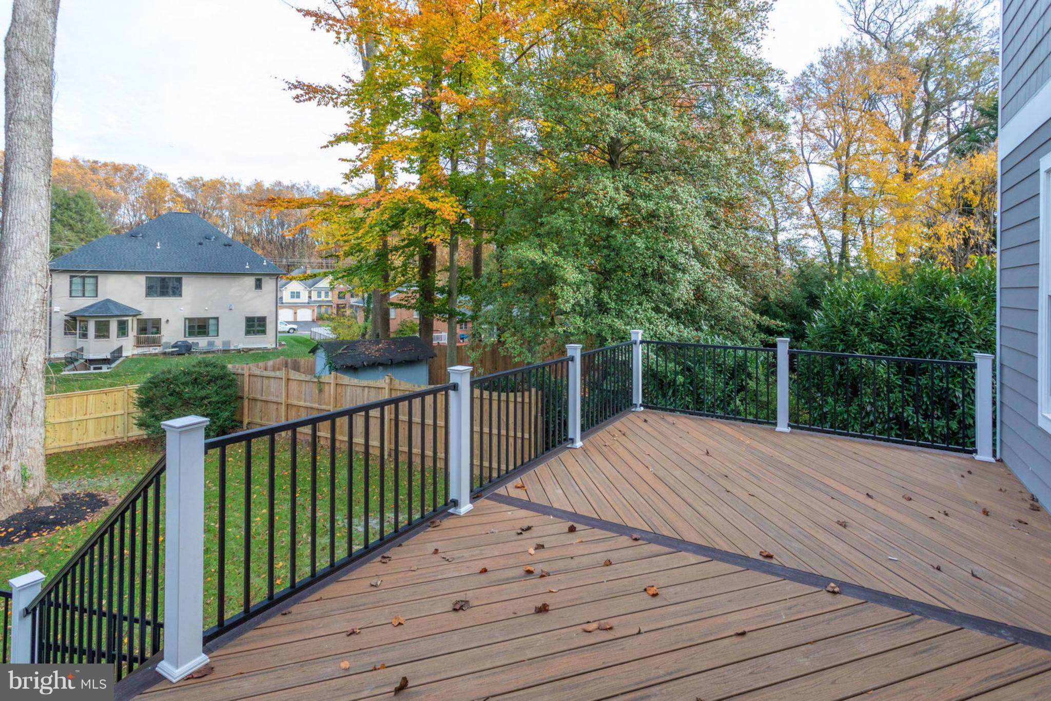 PROVIDENCE FOREST - Residential