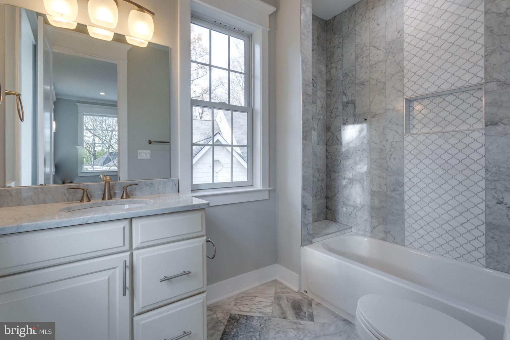 PROVIDENCE FOREST - Residential