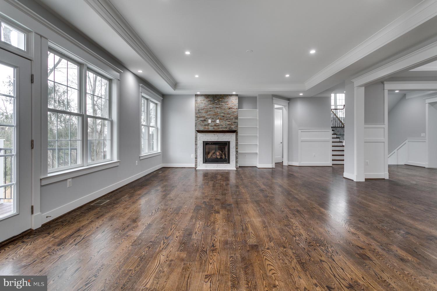 PROVIDENCE FOREST - Residential