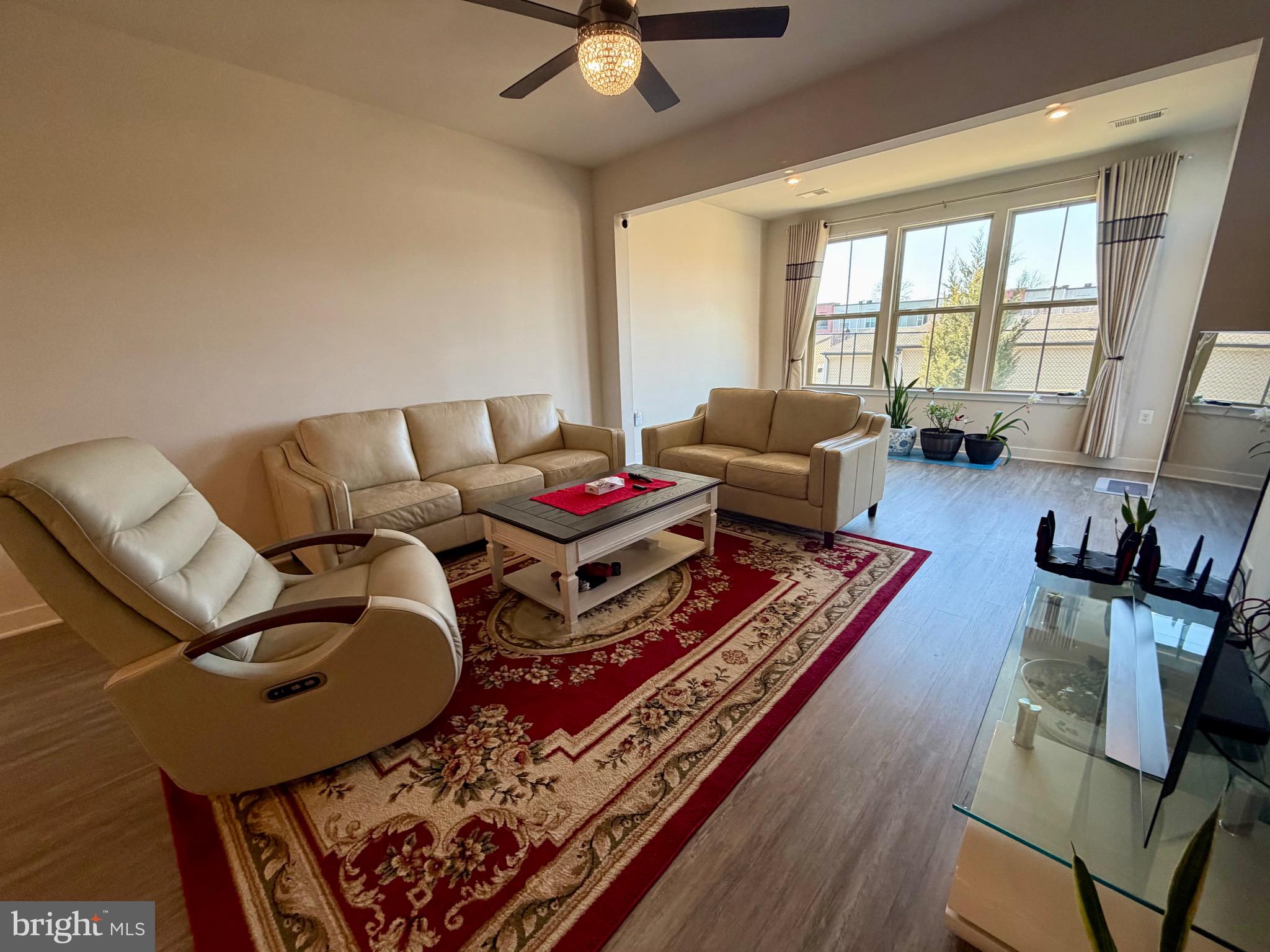 3264 STARLIGHT STREET