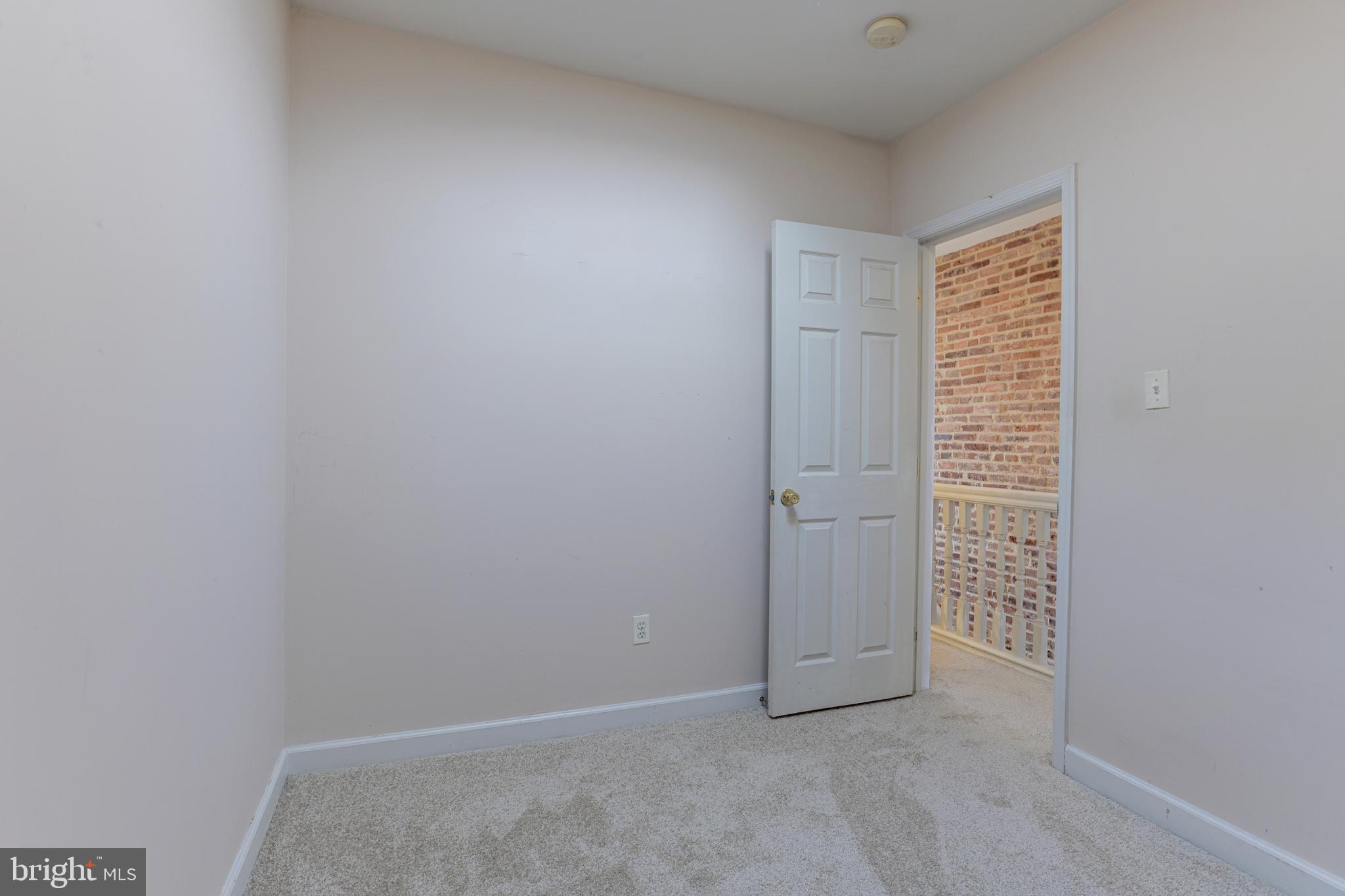 WASHINGTON VILLAGE - Residential