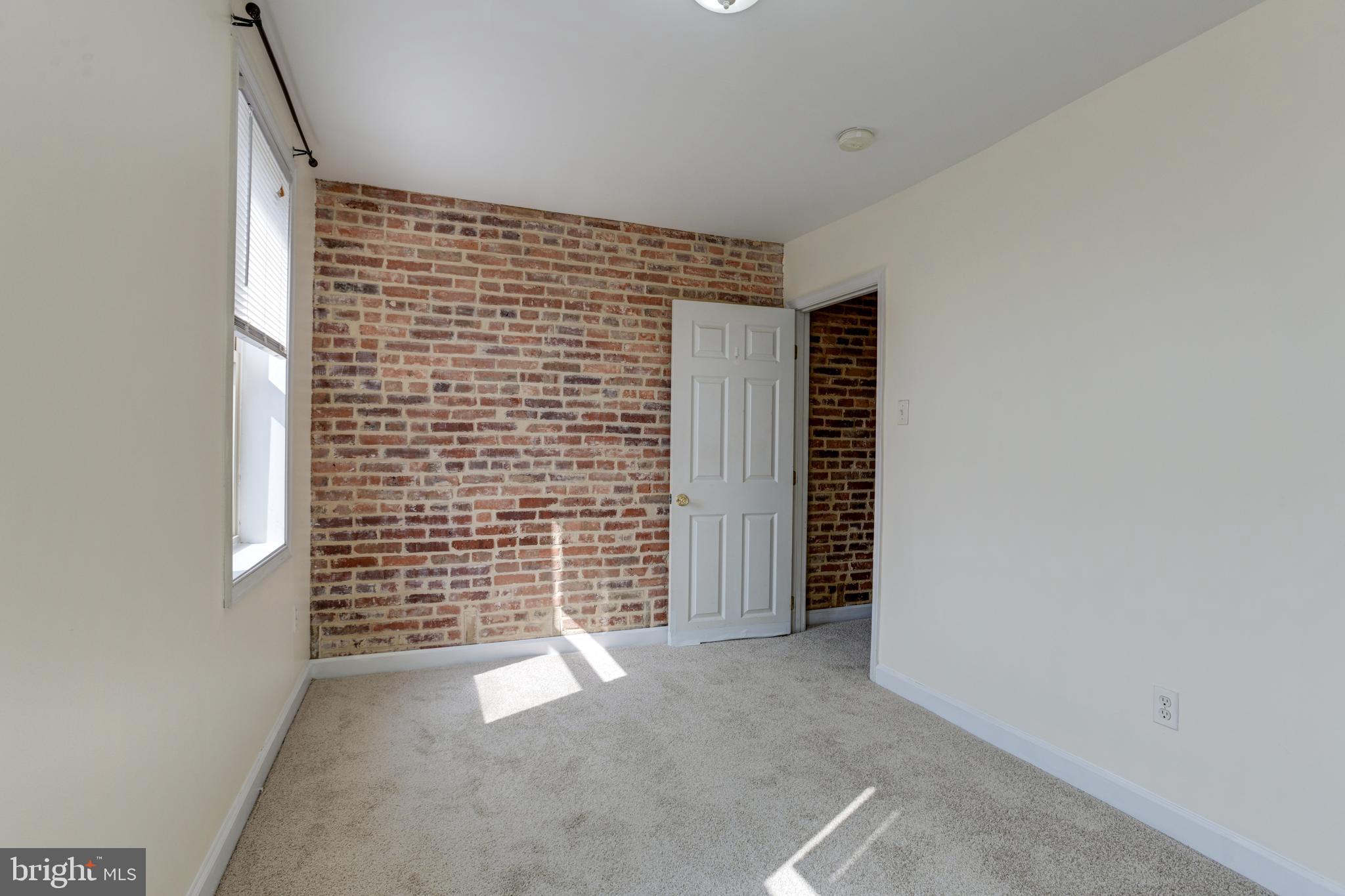 WASHINGTON VILLAGE - Residential