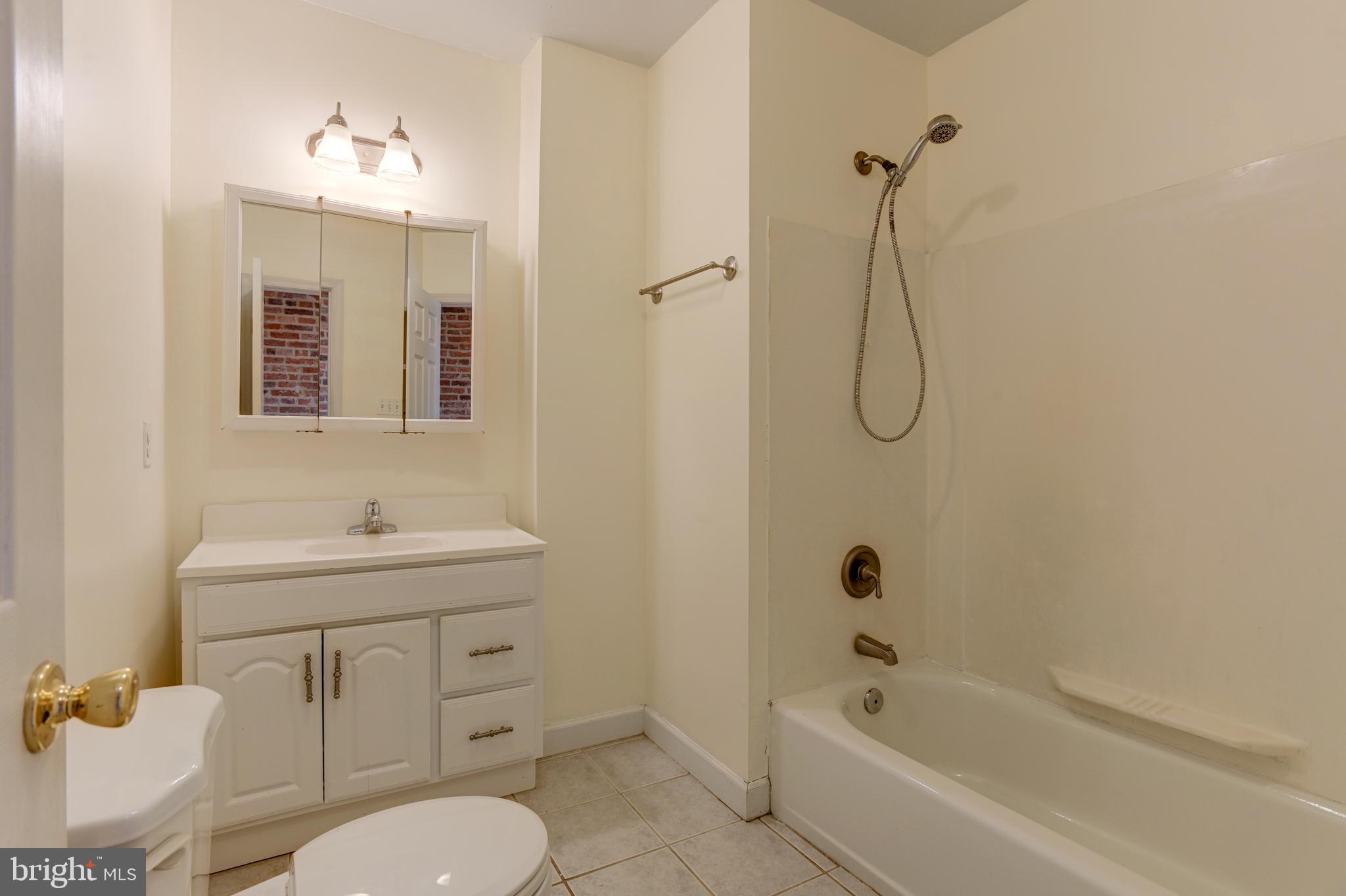 WASHINGTON VILLAGE - Residential