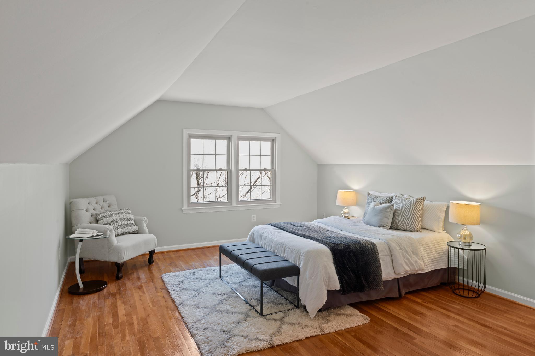 GLEN OAKS - Residential