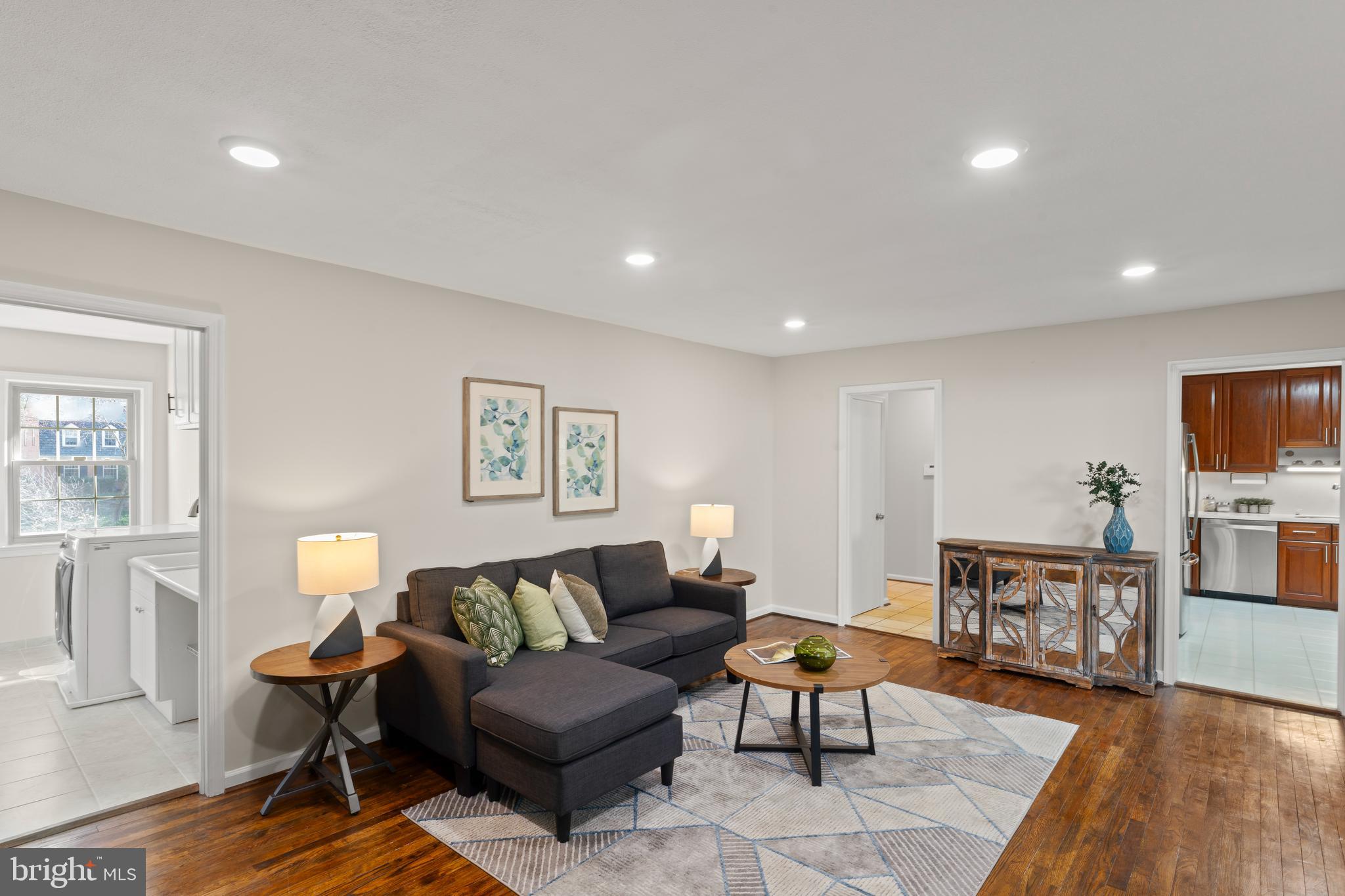 GLEN OAKS - Residential