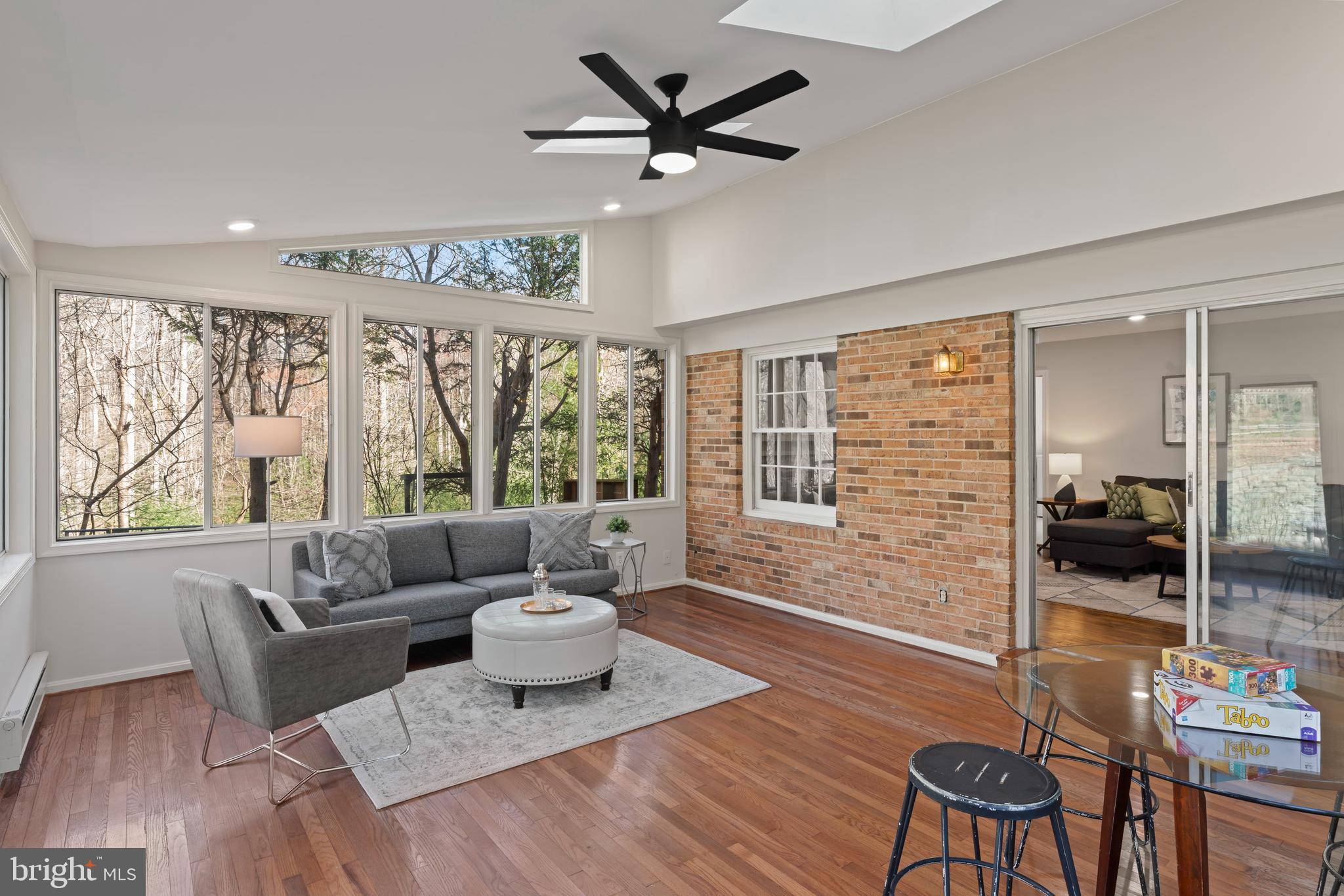 GLEN OAKS - Residential