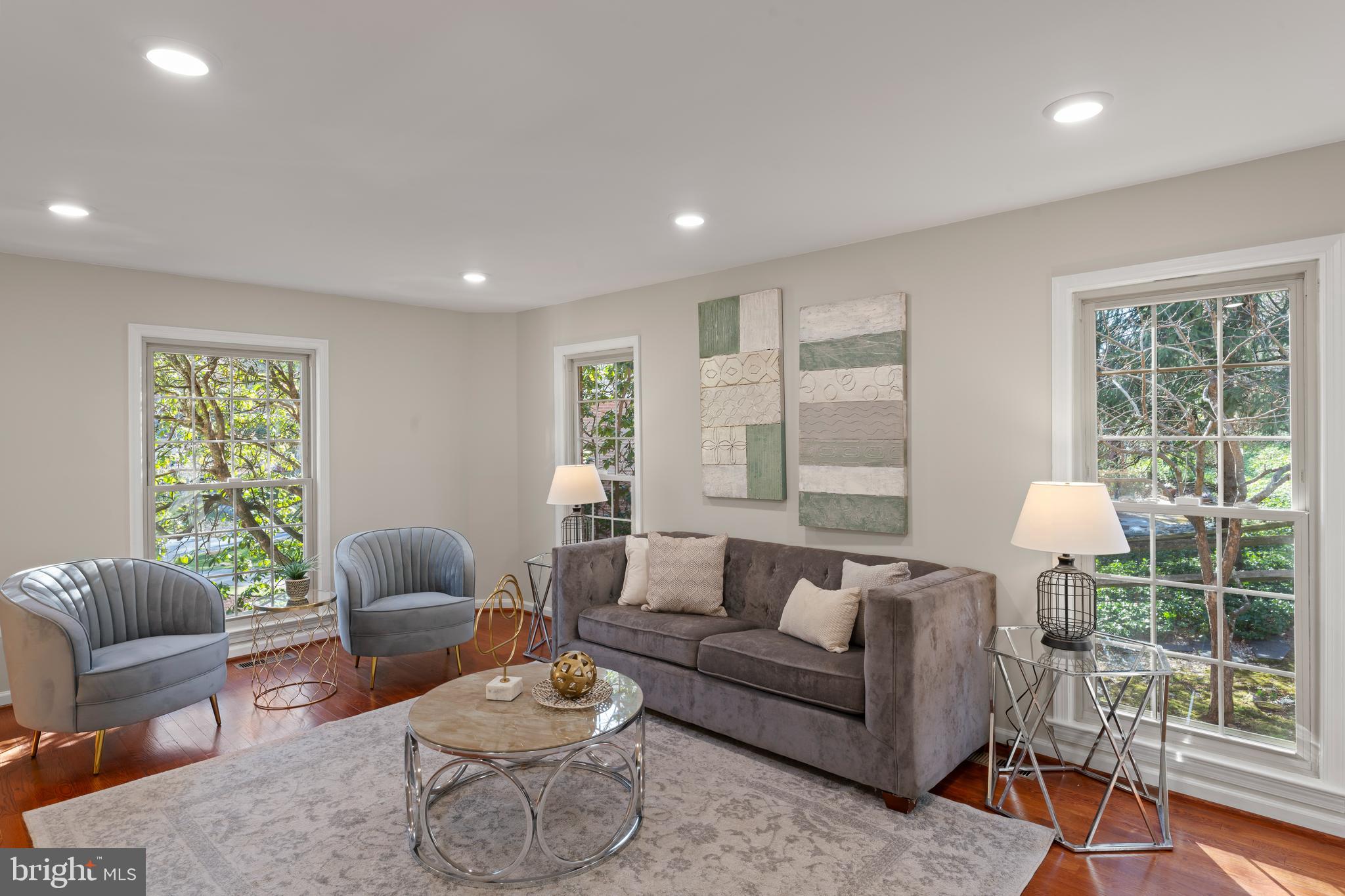 GLEN OAKS - Residential