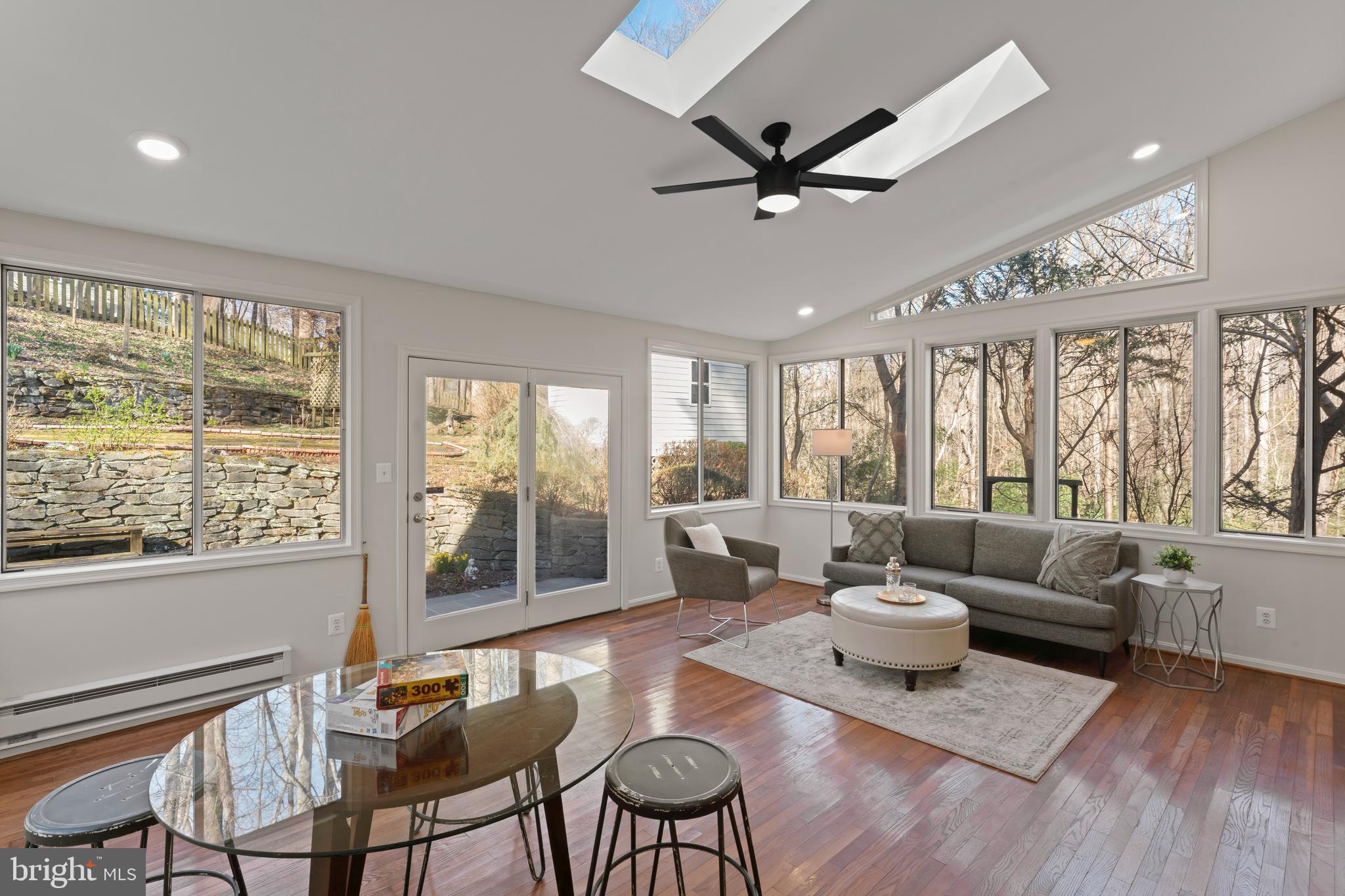 GLEN OAKS - Residential