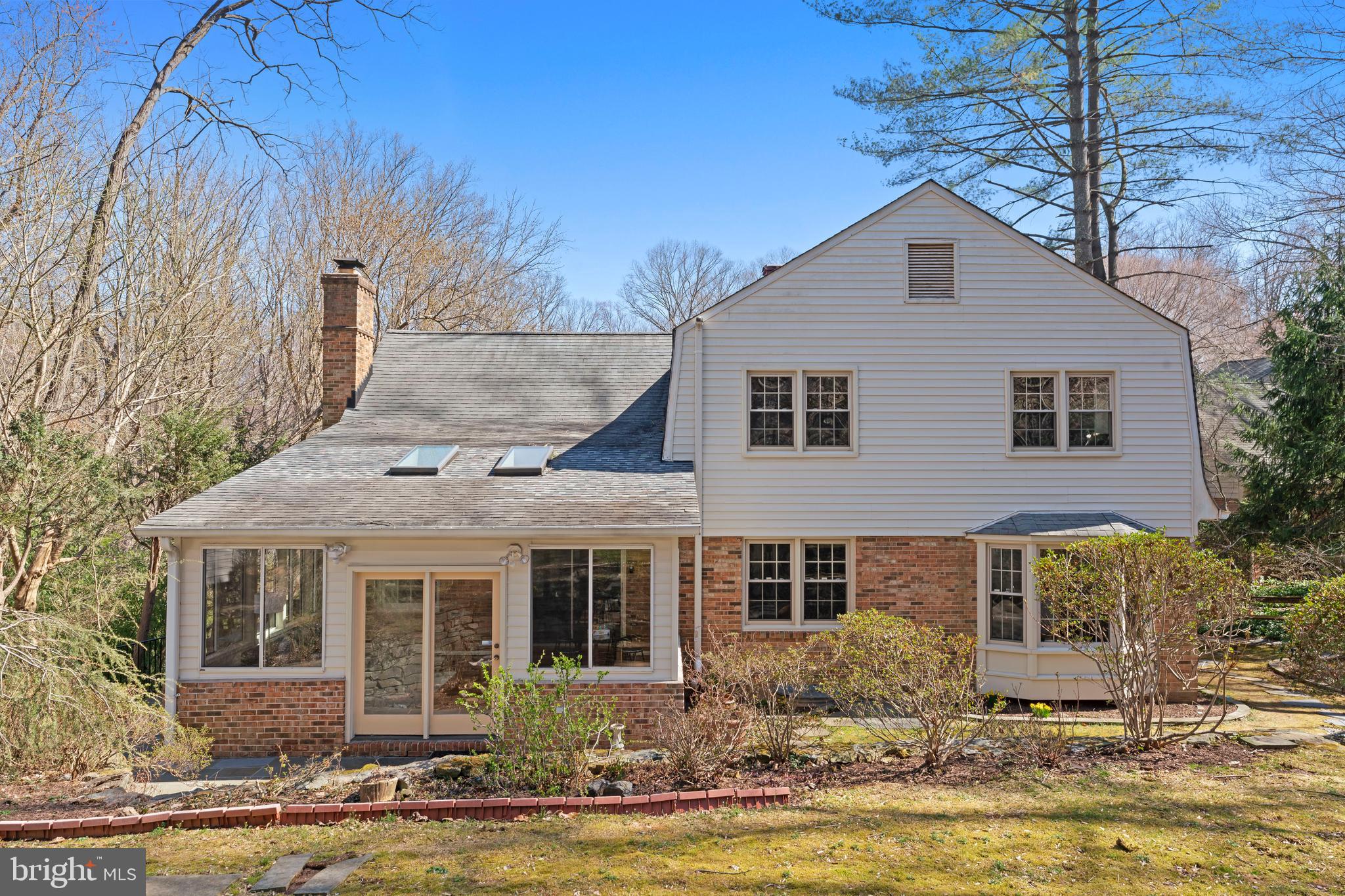 GLEN OAKS - Residential