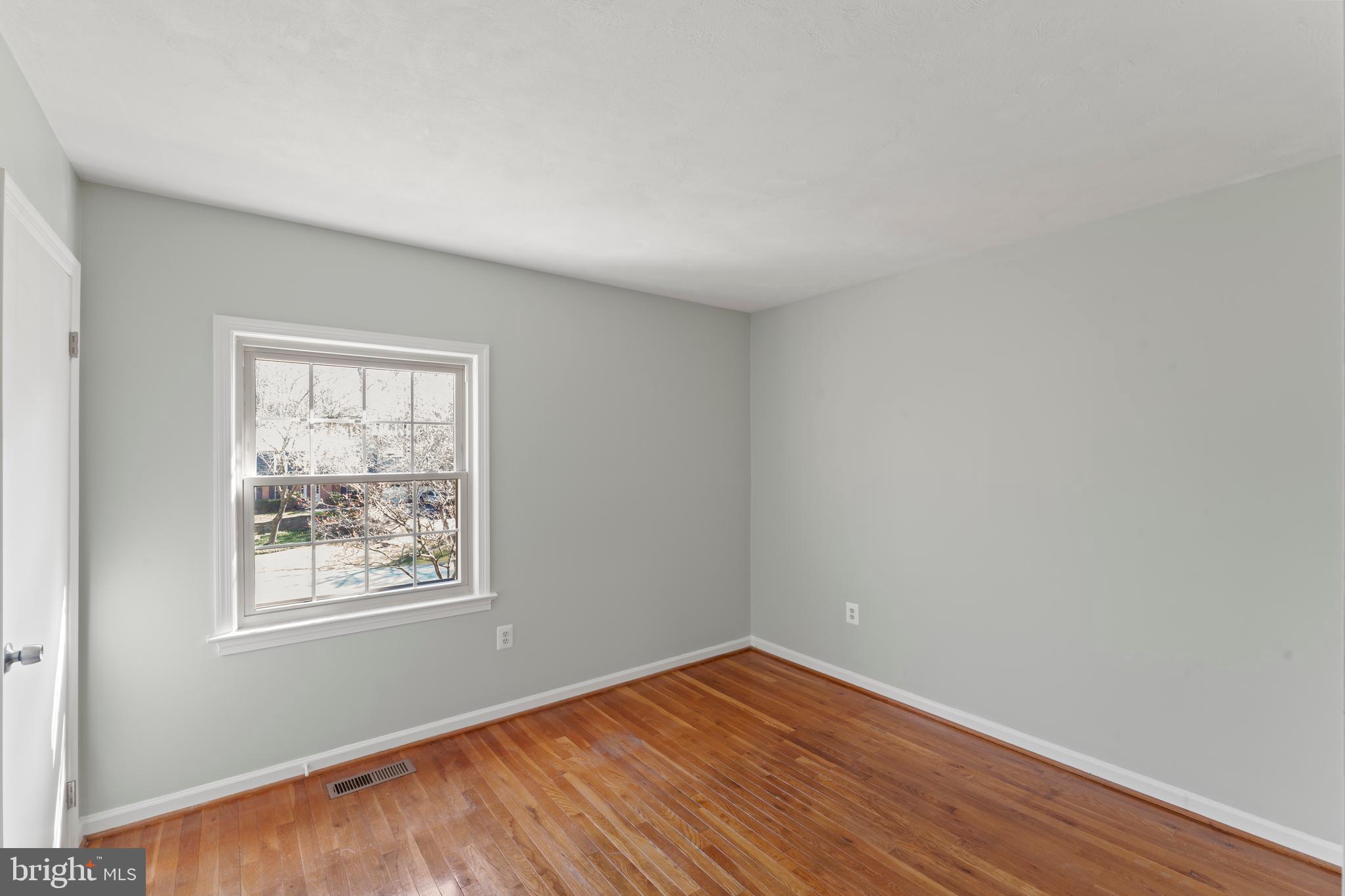 GLEN OAKS - Residential