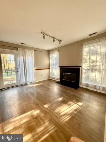 MARINERS LANDING - Residential Lease