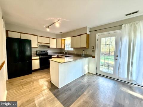 MARINERS LANDING - Residential Lease